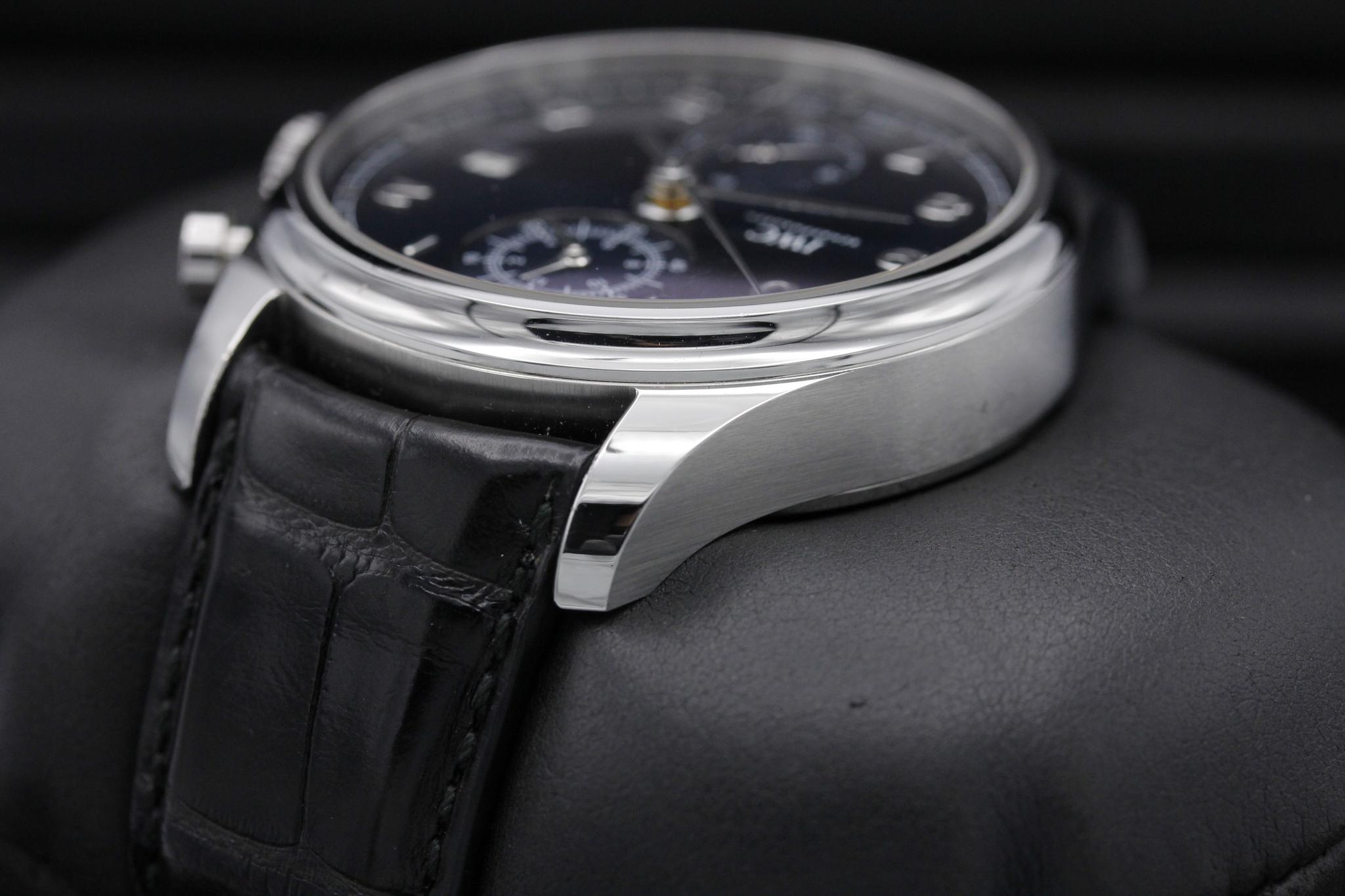 Watch Image 5