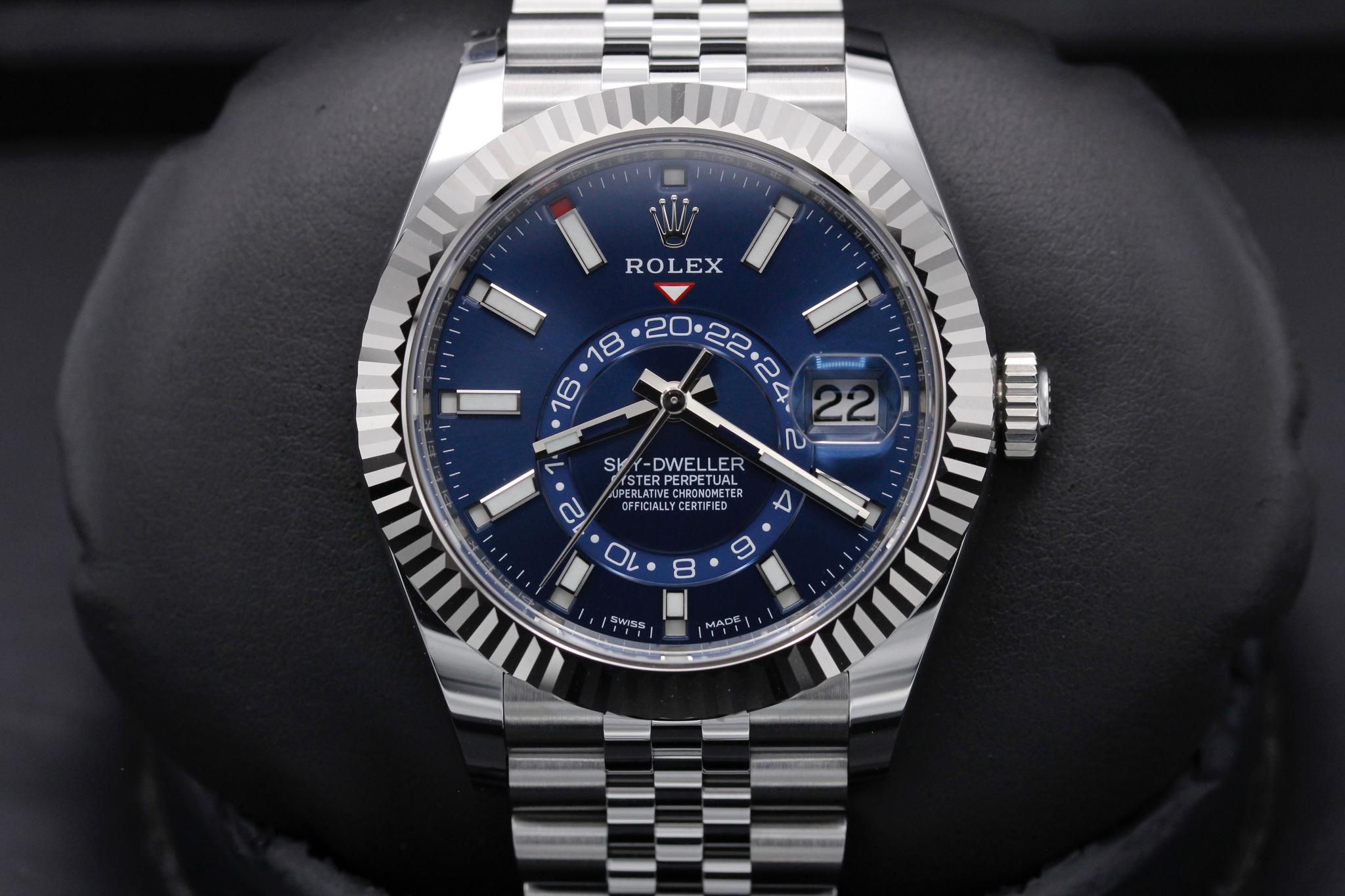 Watch Image 1