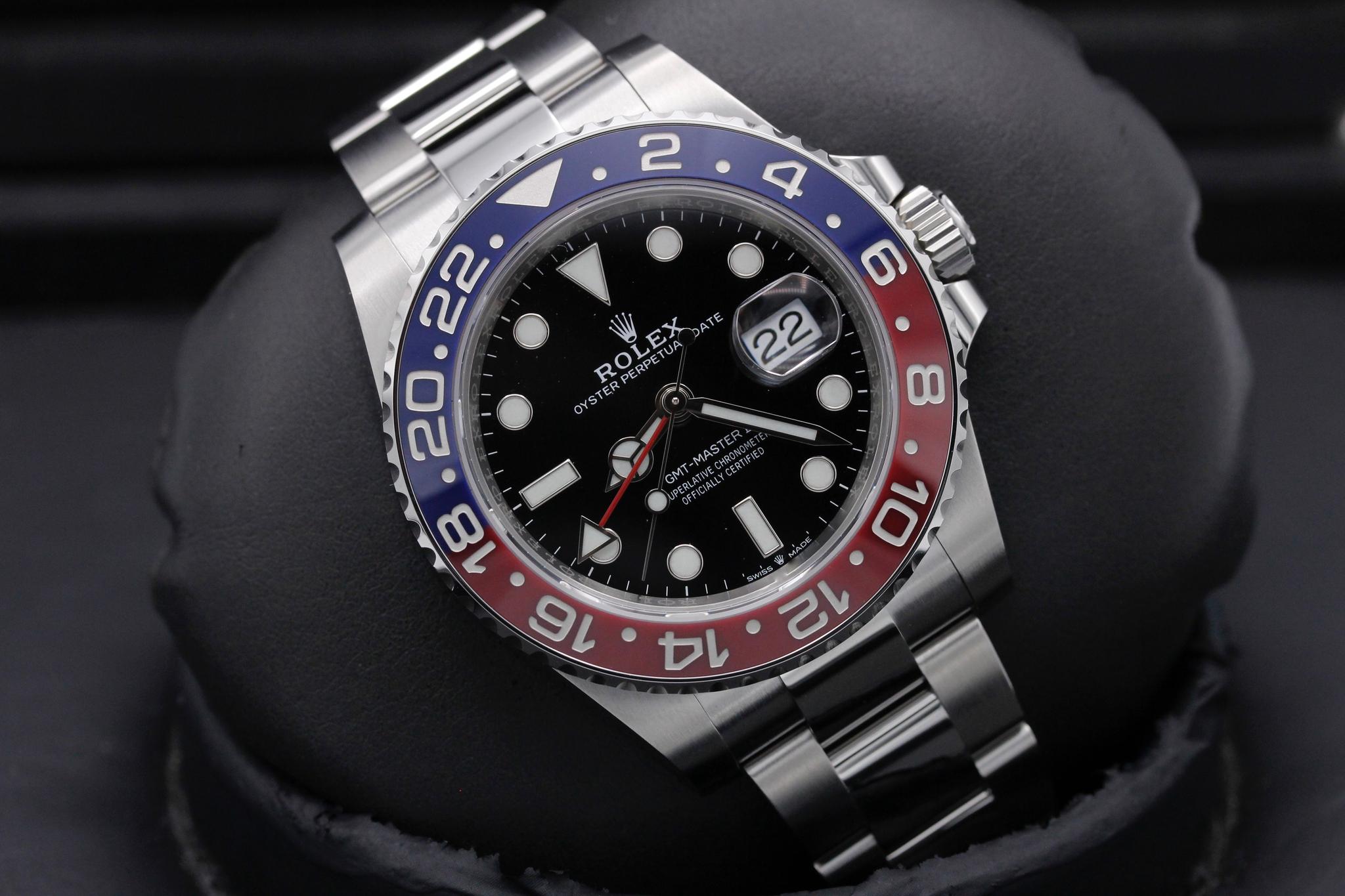 Watch Image 9