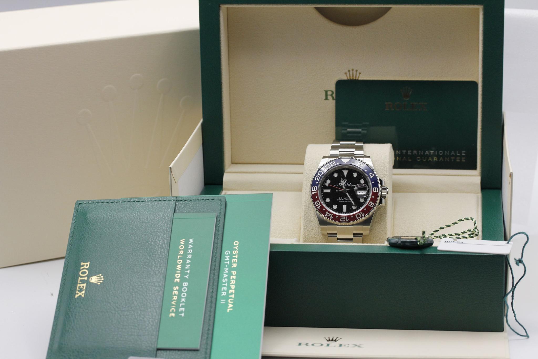 Watch Image 11