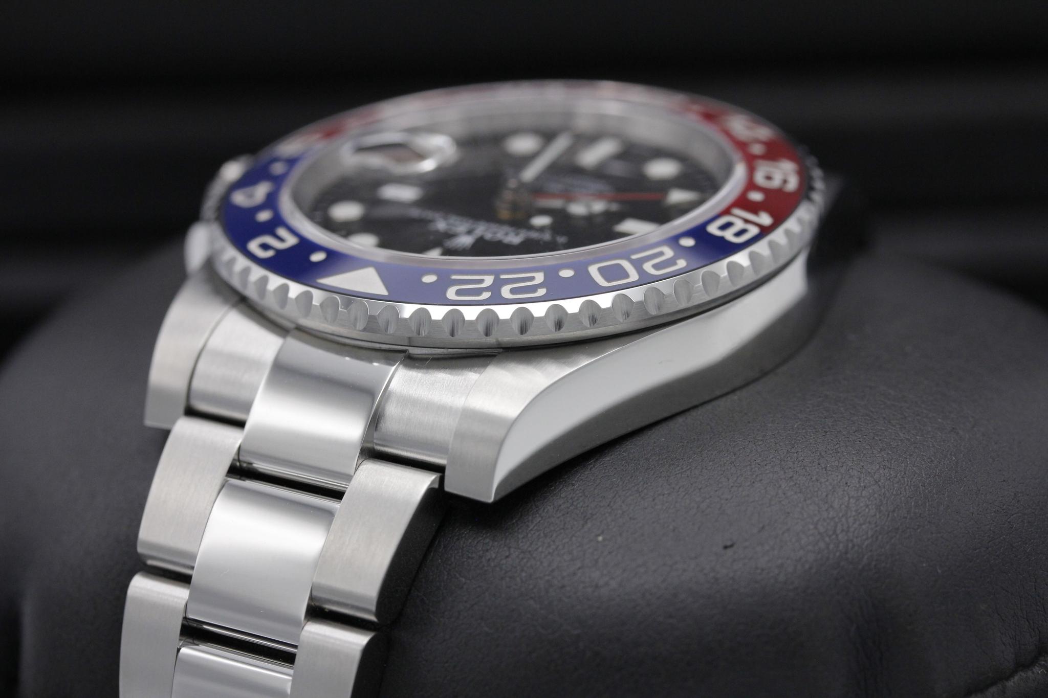 Watch Image 5