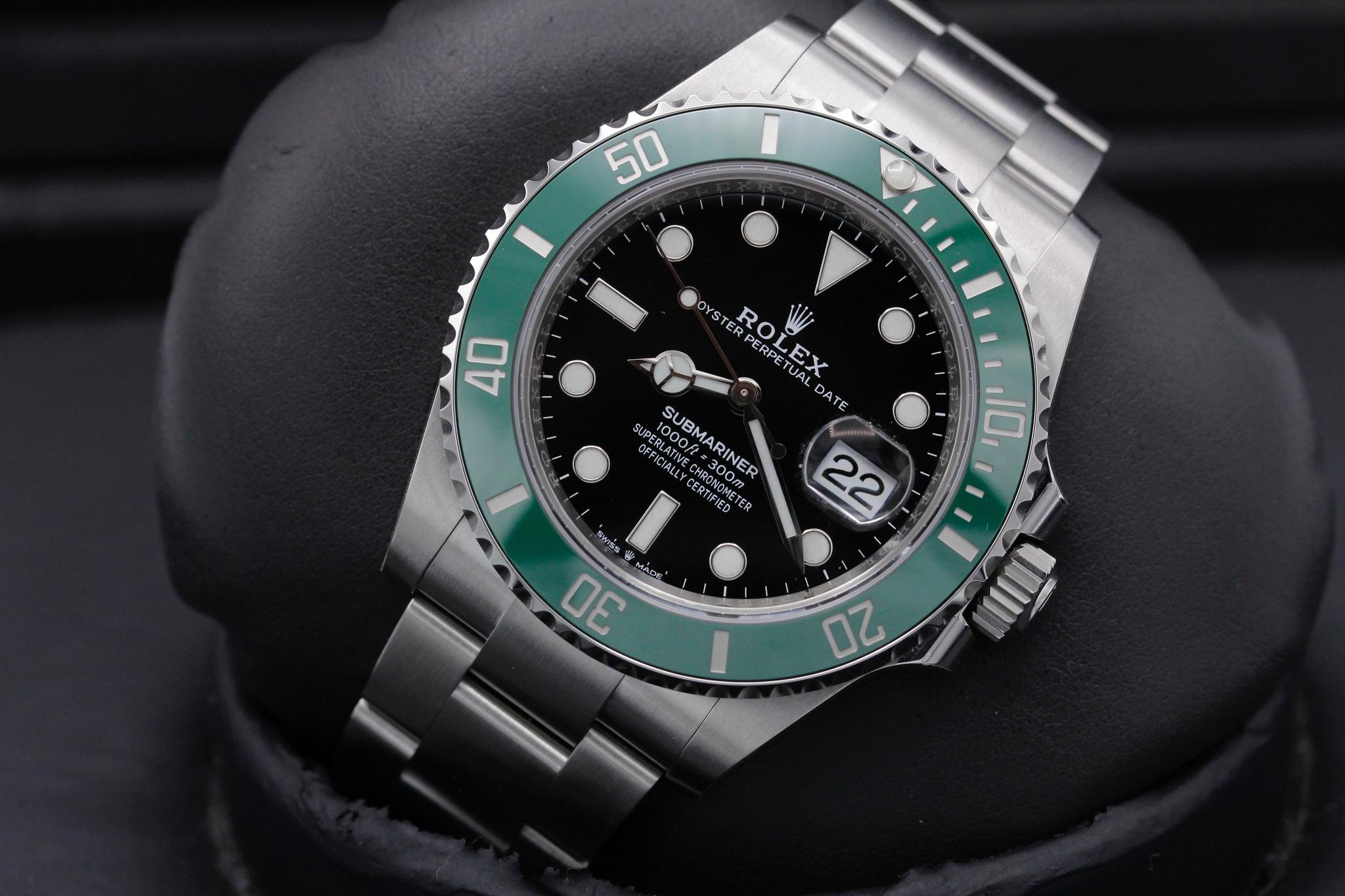 Watch Image 10
