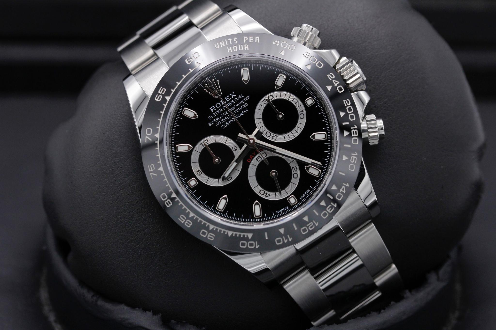 Watch Image 9