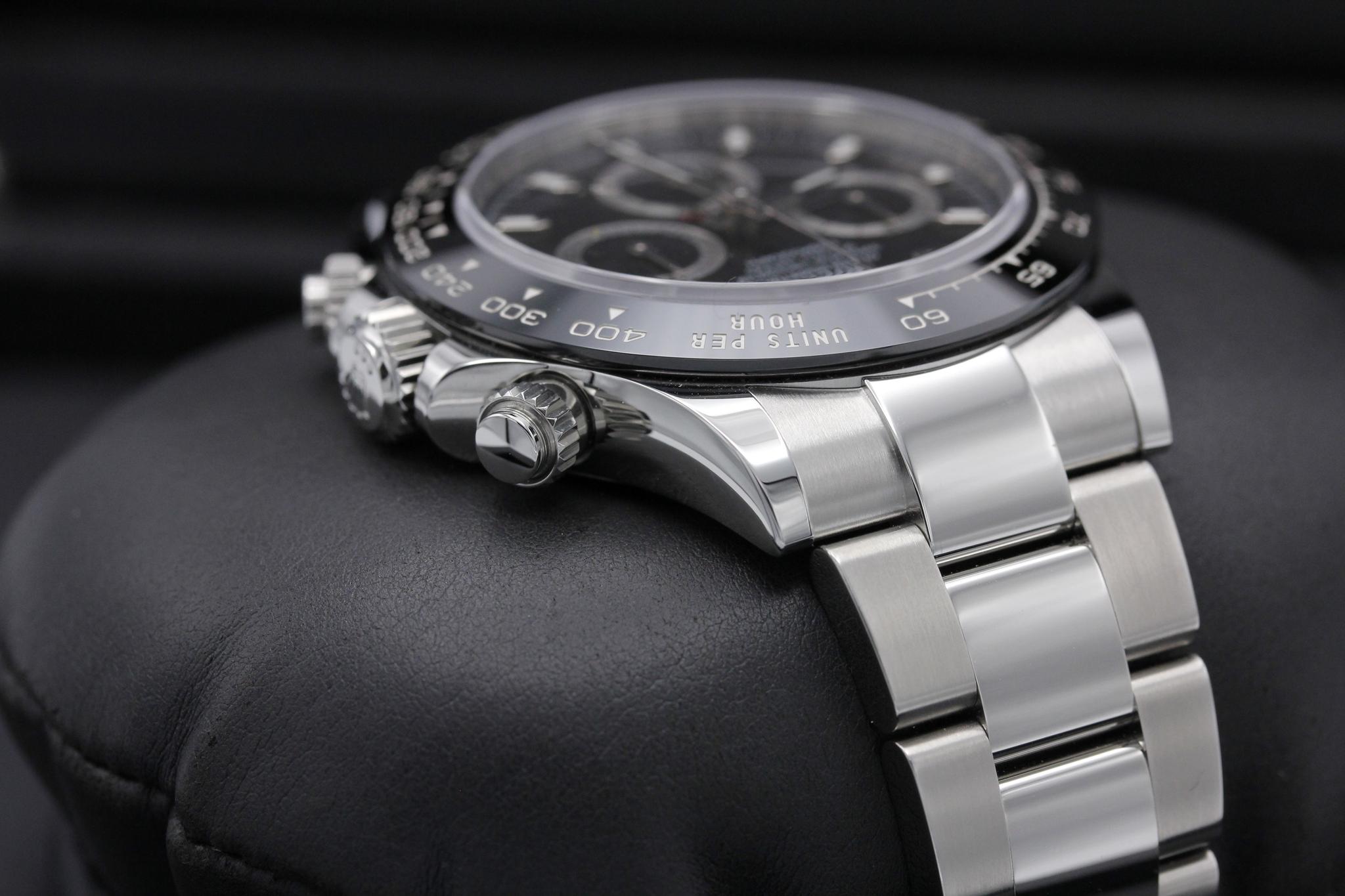 Watch Image 4