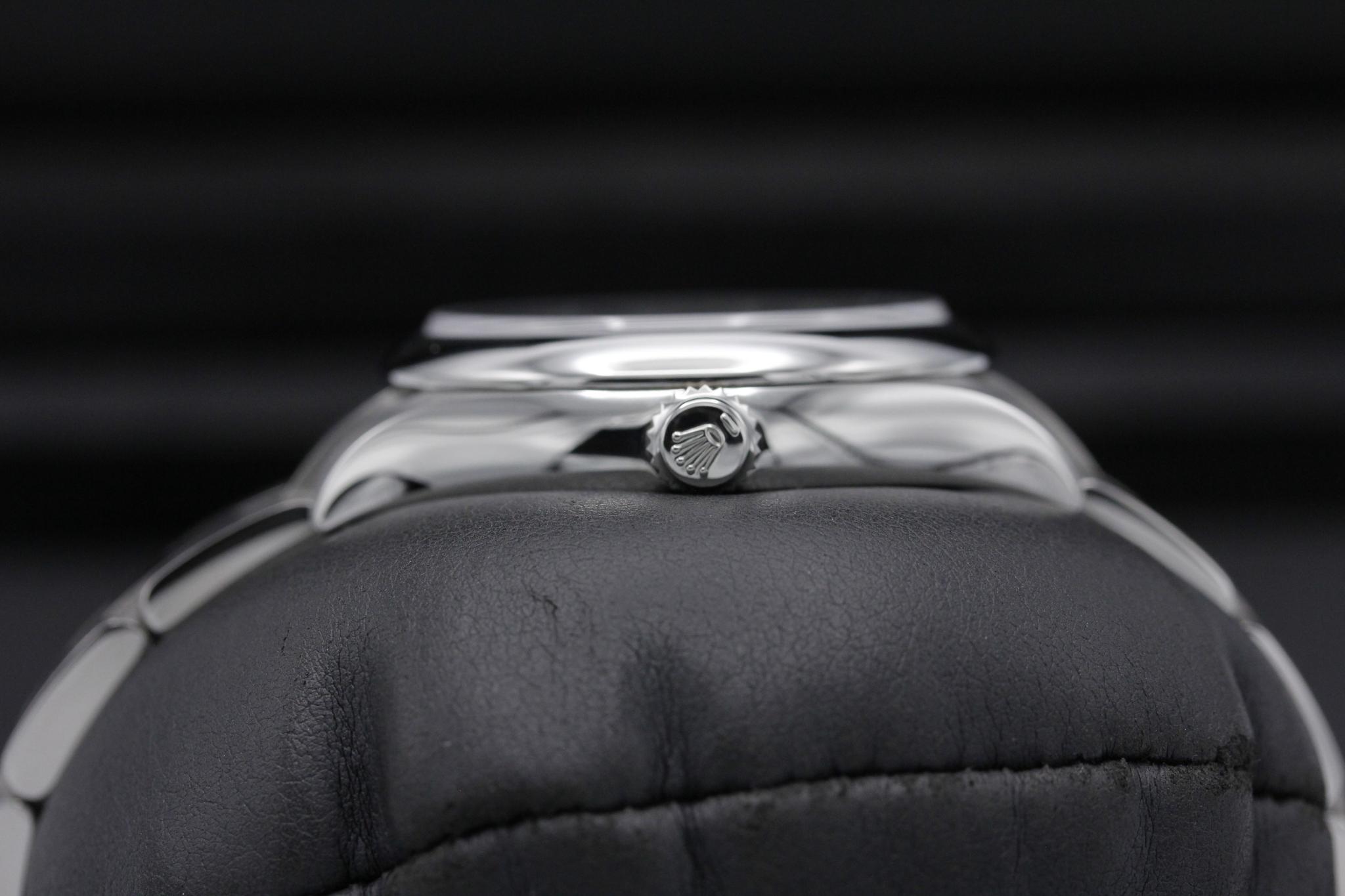 Watch Image 3
