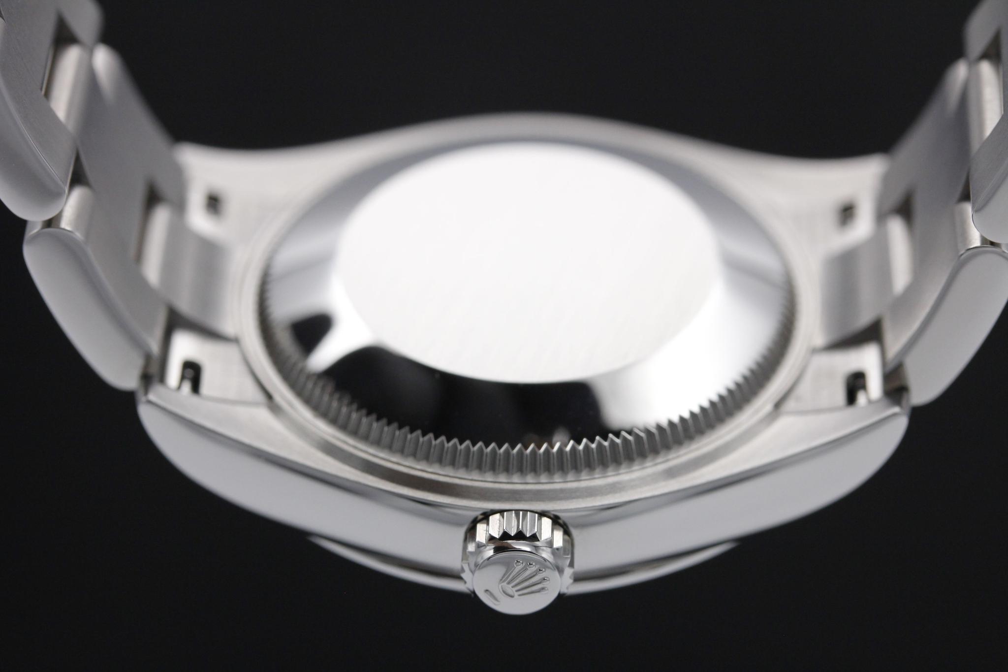 Watch Image 7