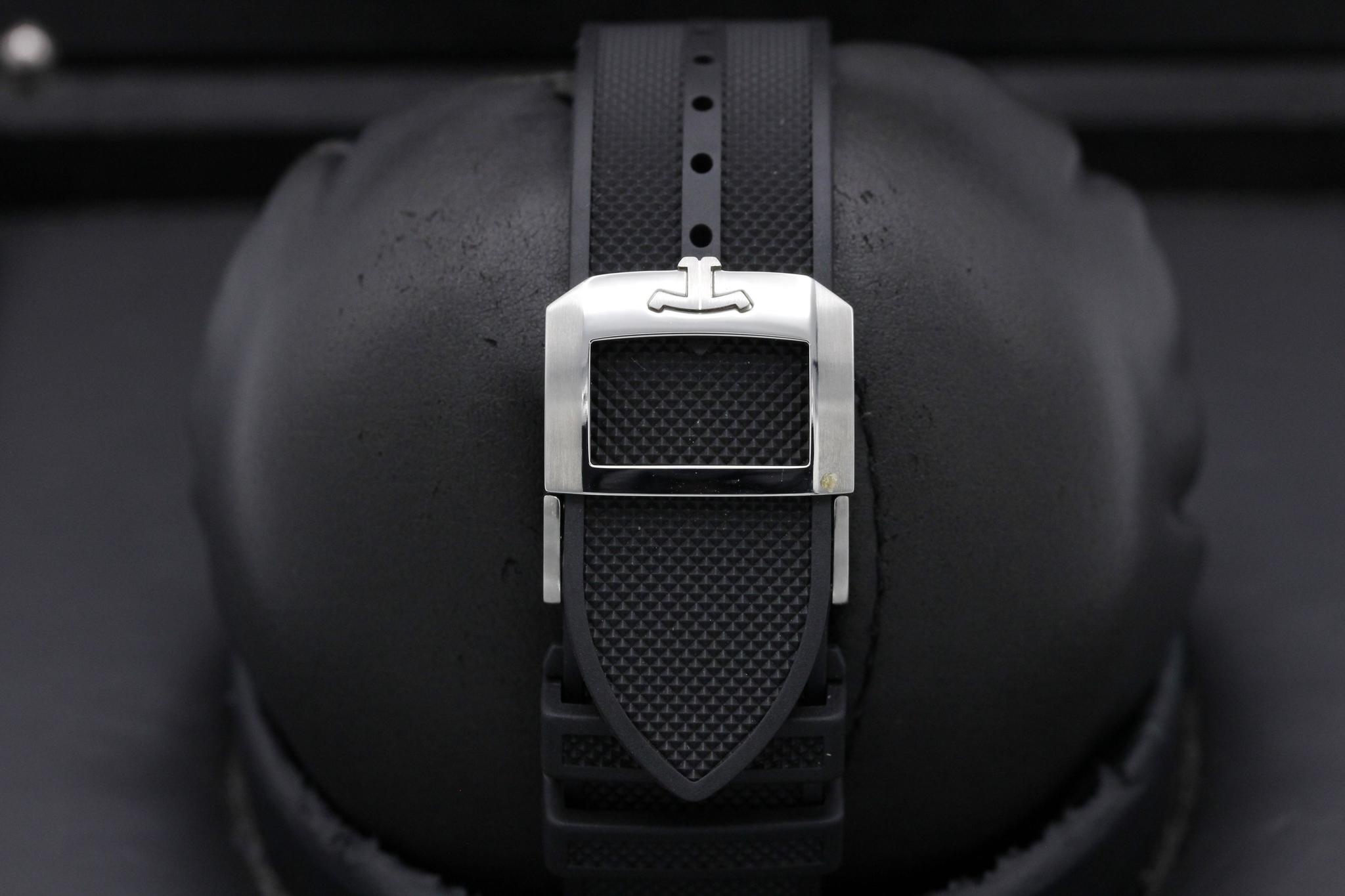 Watch Image 8