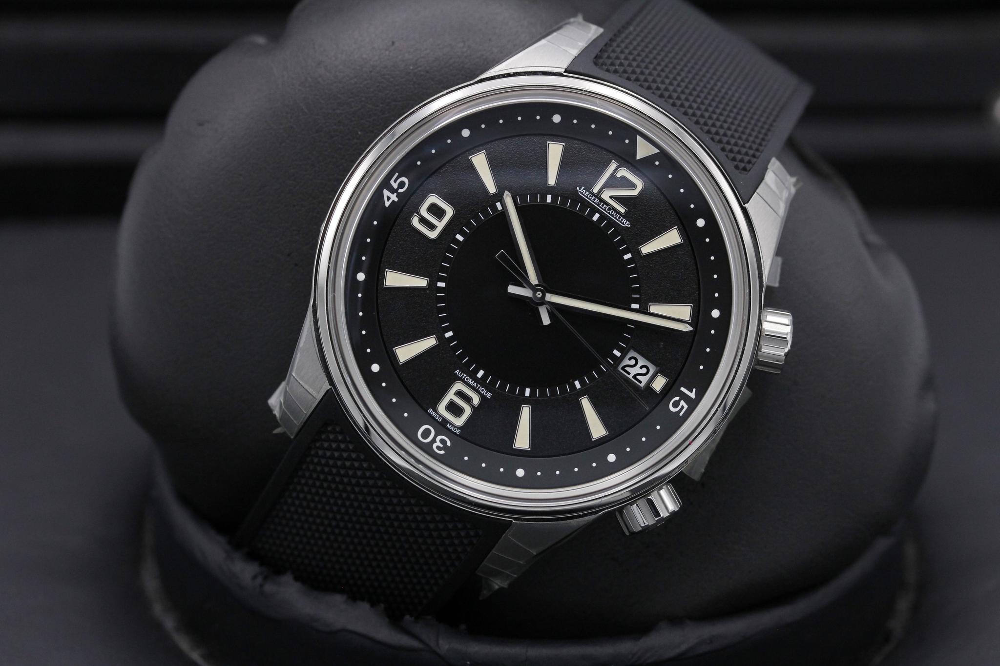 Watch Image 10
