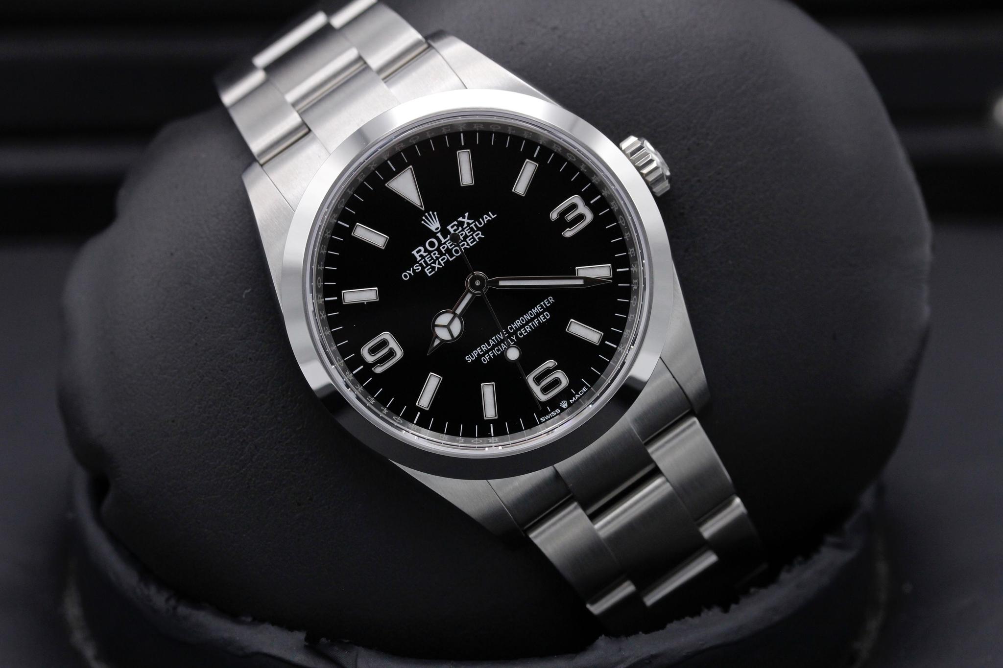 Watch Image 9