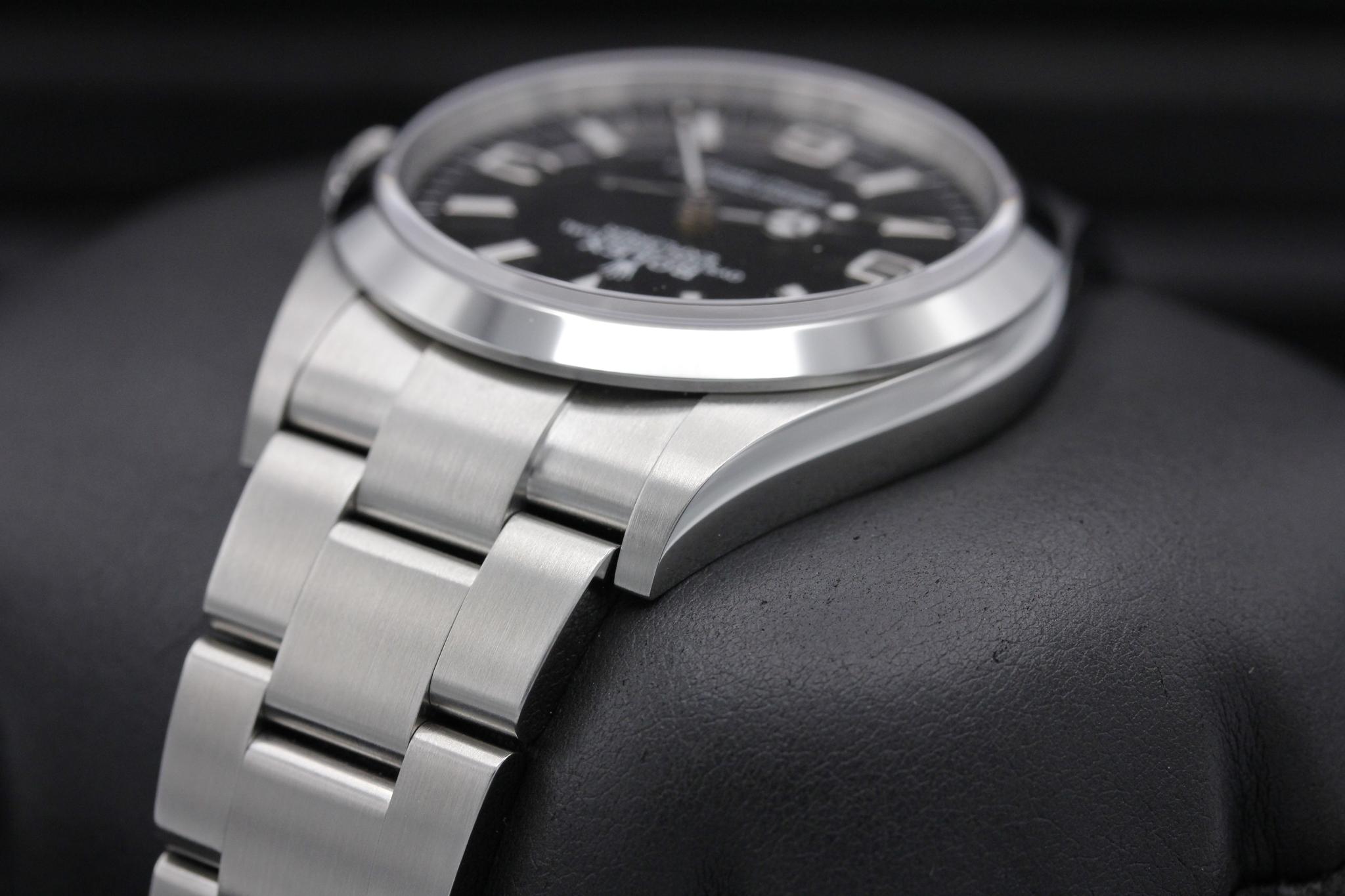 Watch Image 5