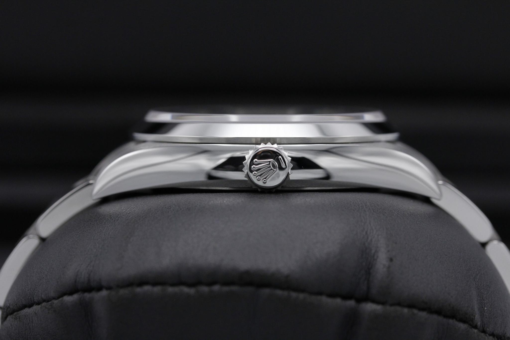 Watch Image 3