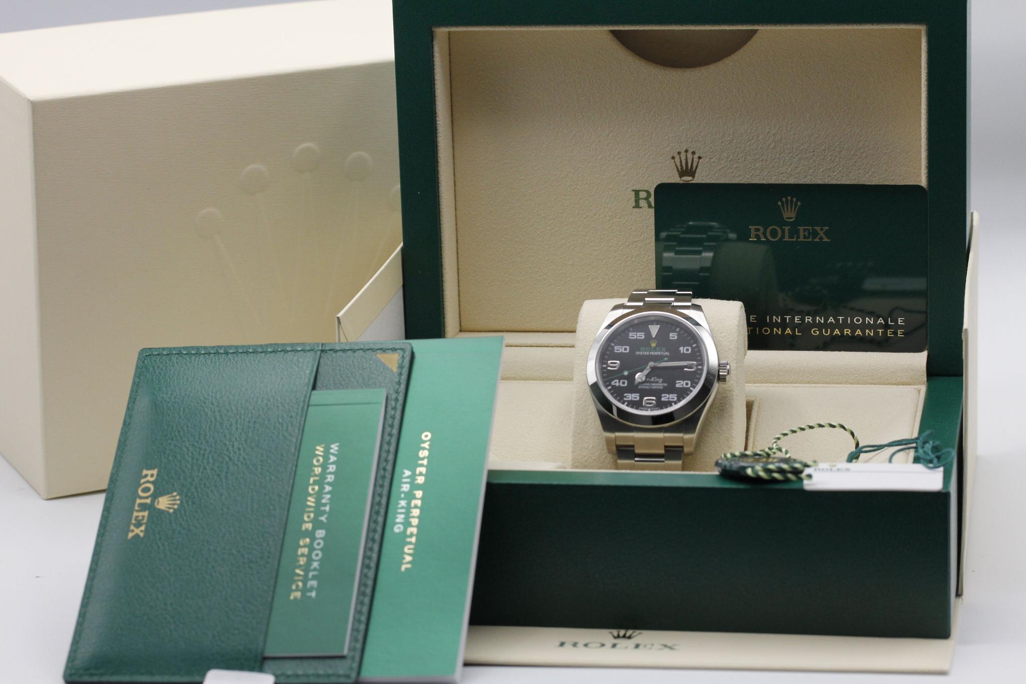 Watch Image 11