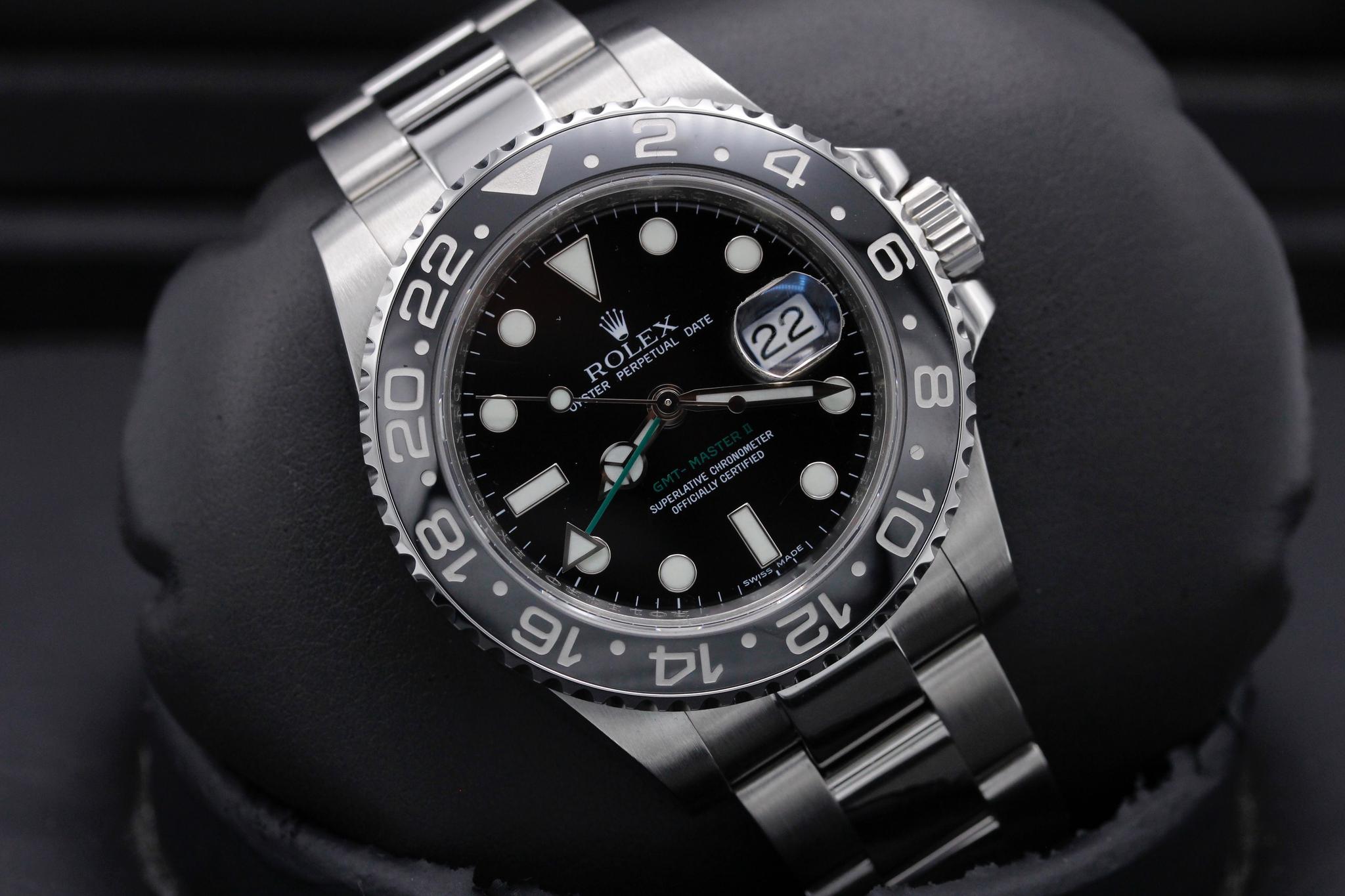 Watch Image 10