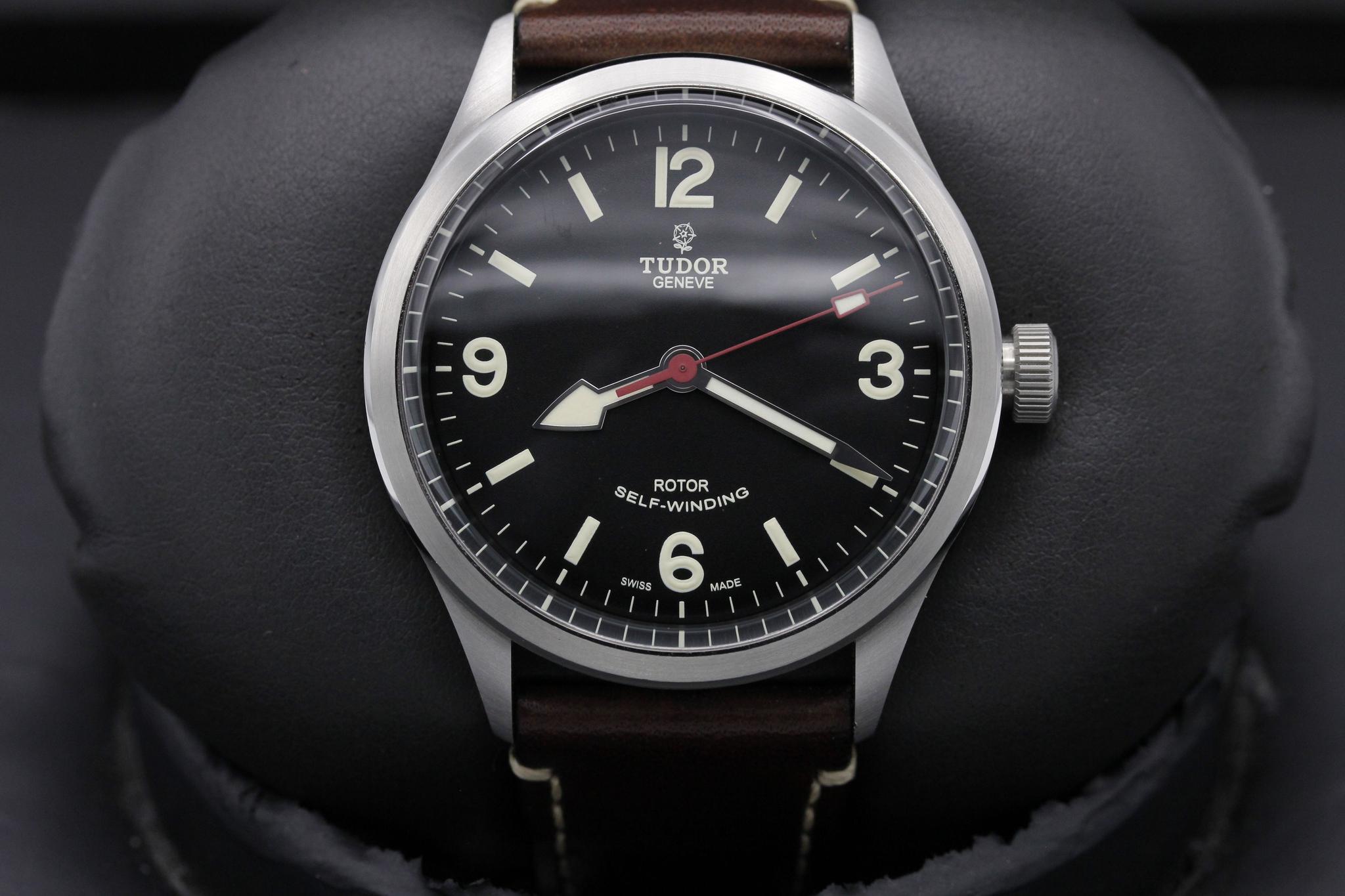 Watch Image 1