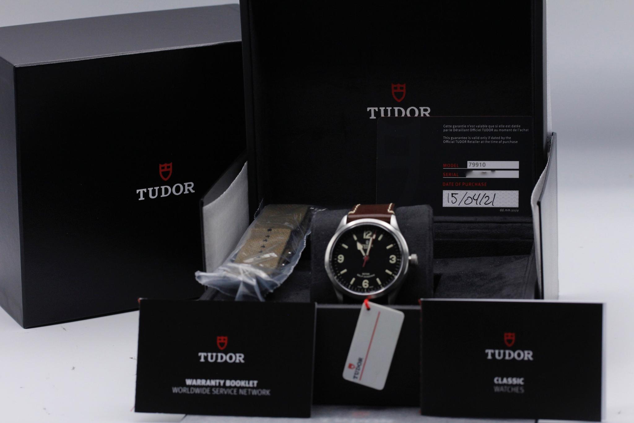 Watch Image 11