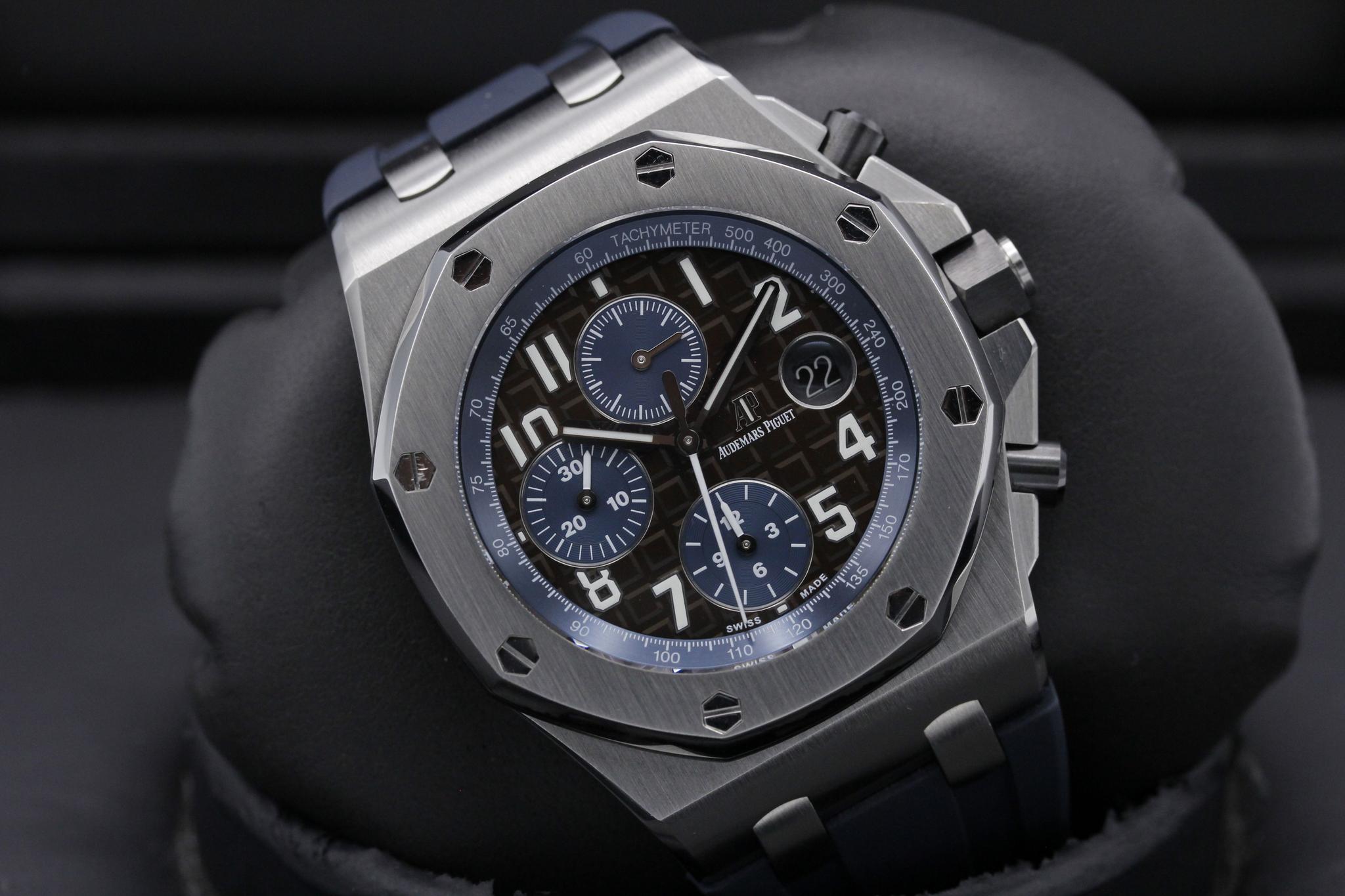 Watch Image 9