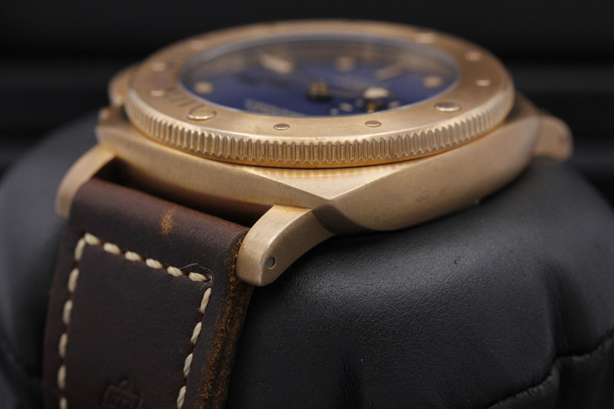 Watch Image 5