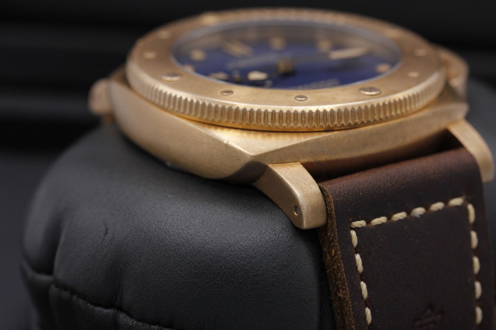 Watch Image 6