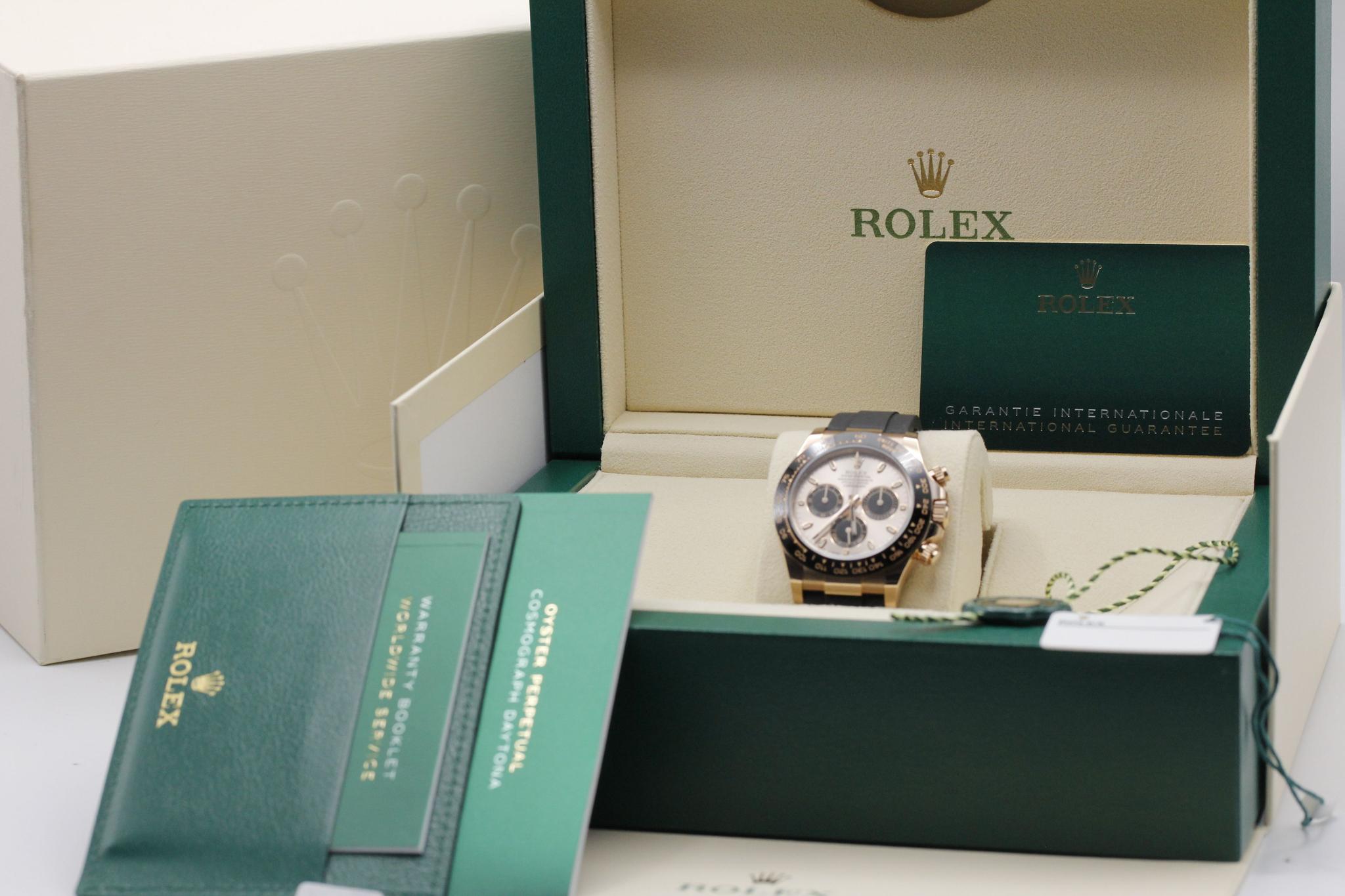 Watch Image 11