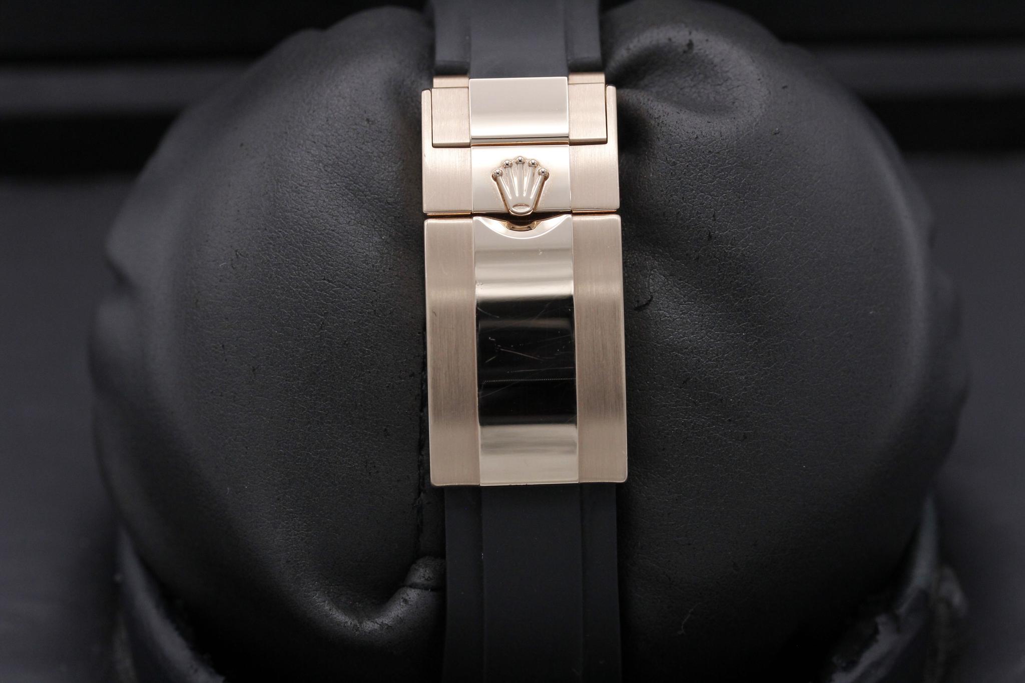 Watch Image 8