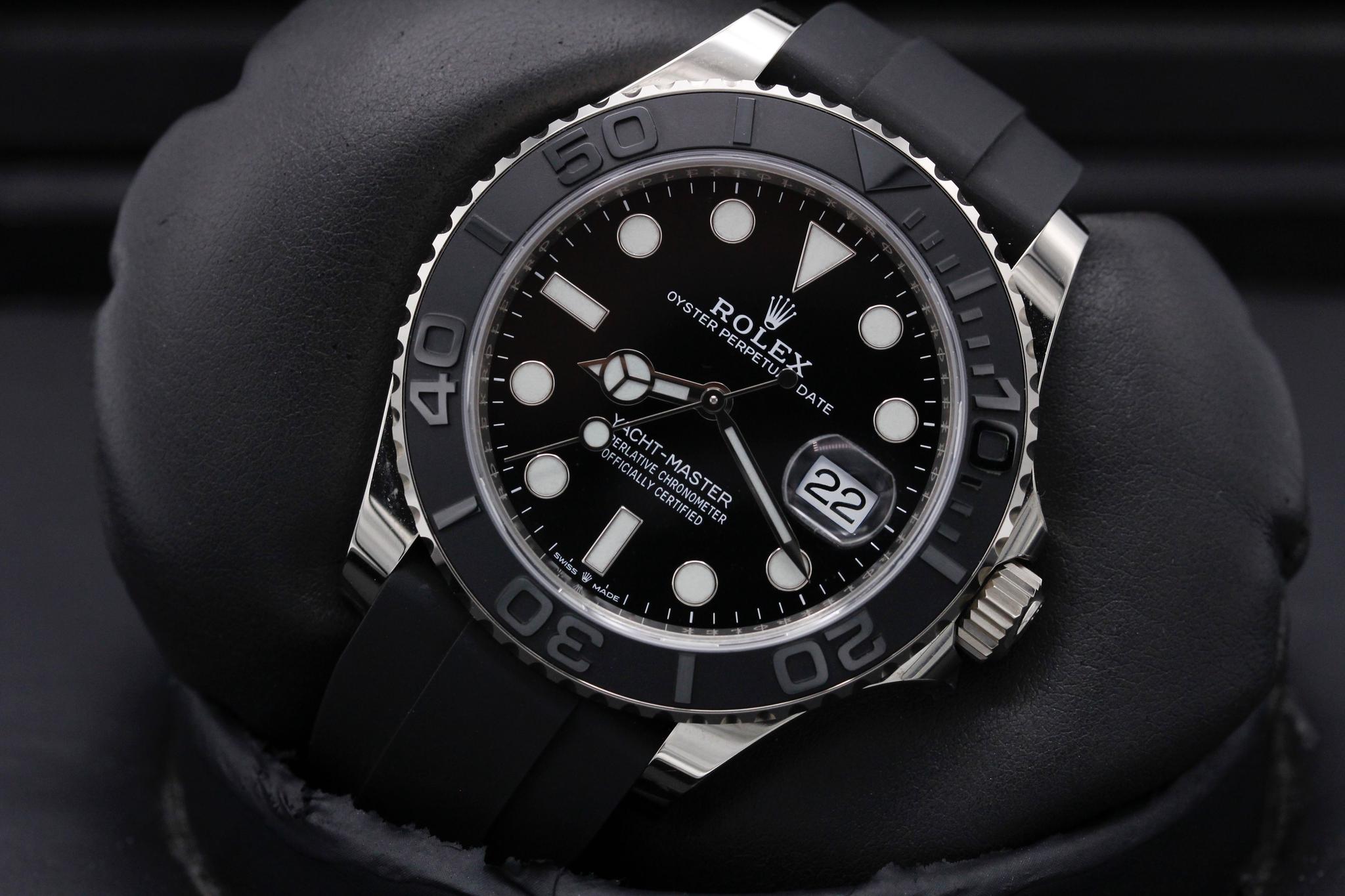 Watch Image 10