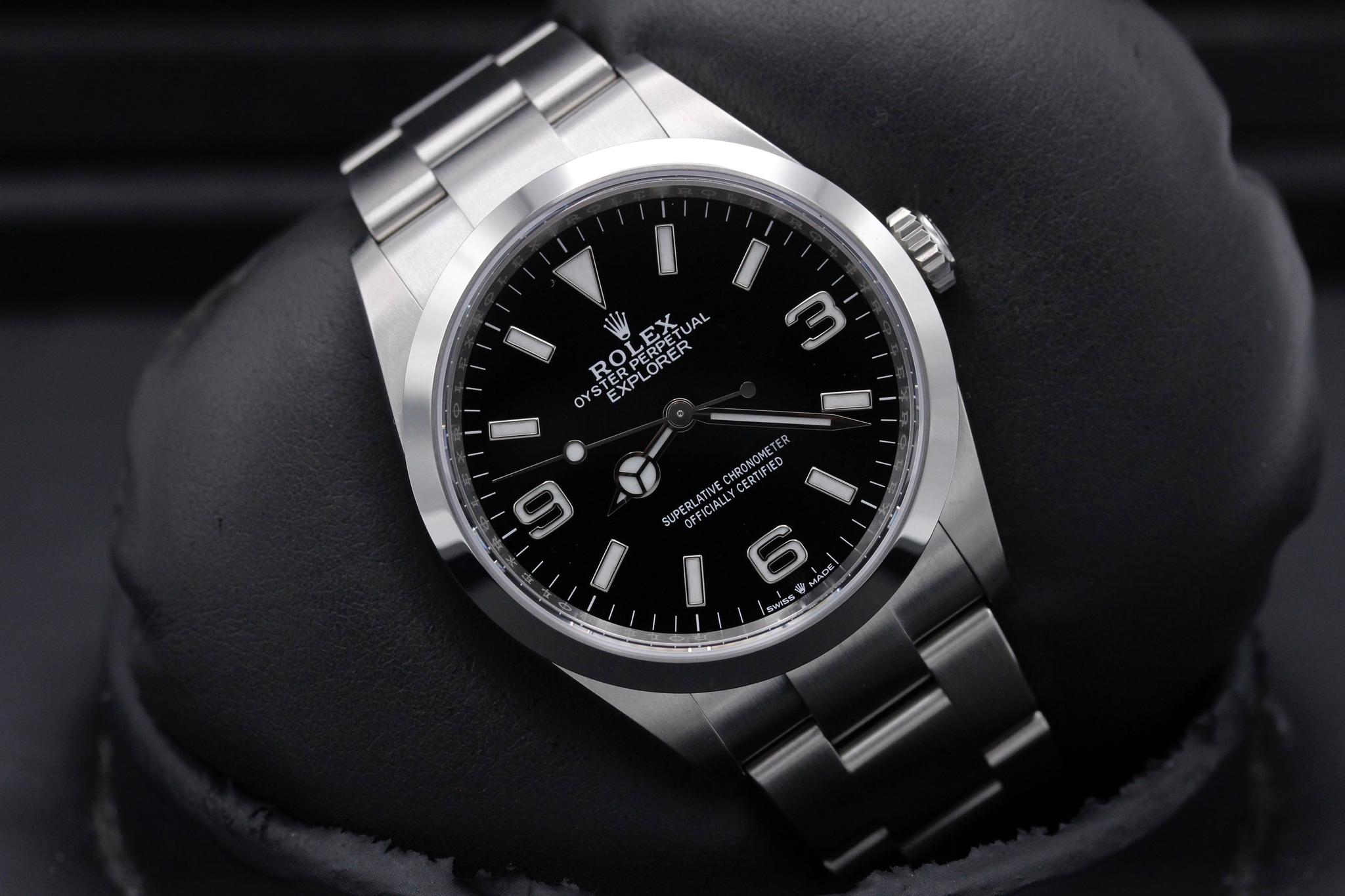 Watch Image 9