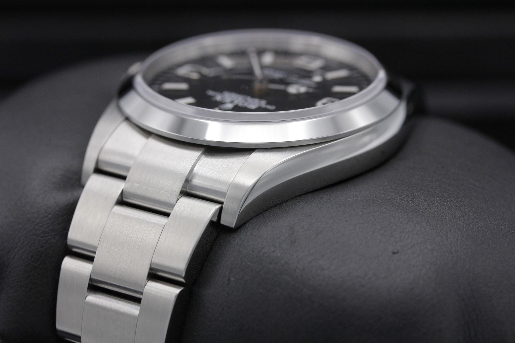 Watch Image 5