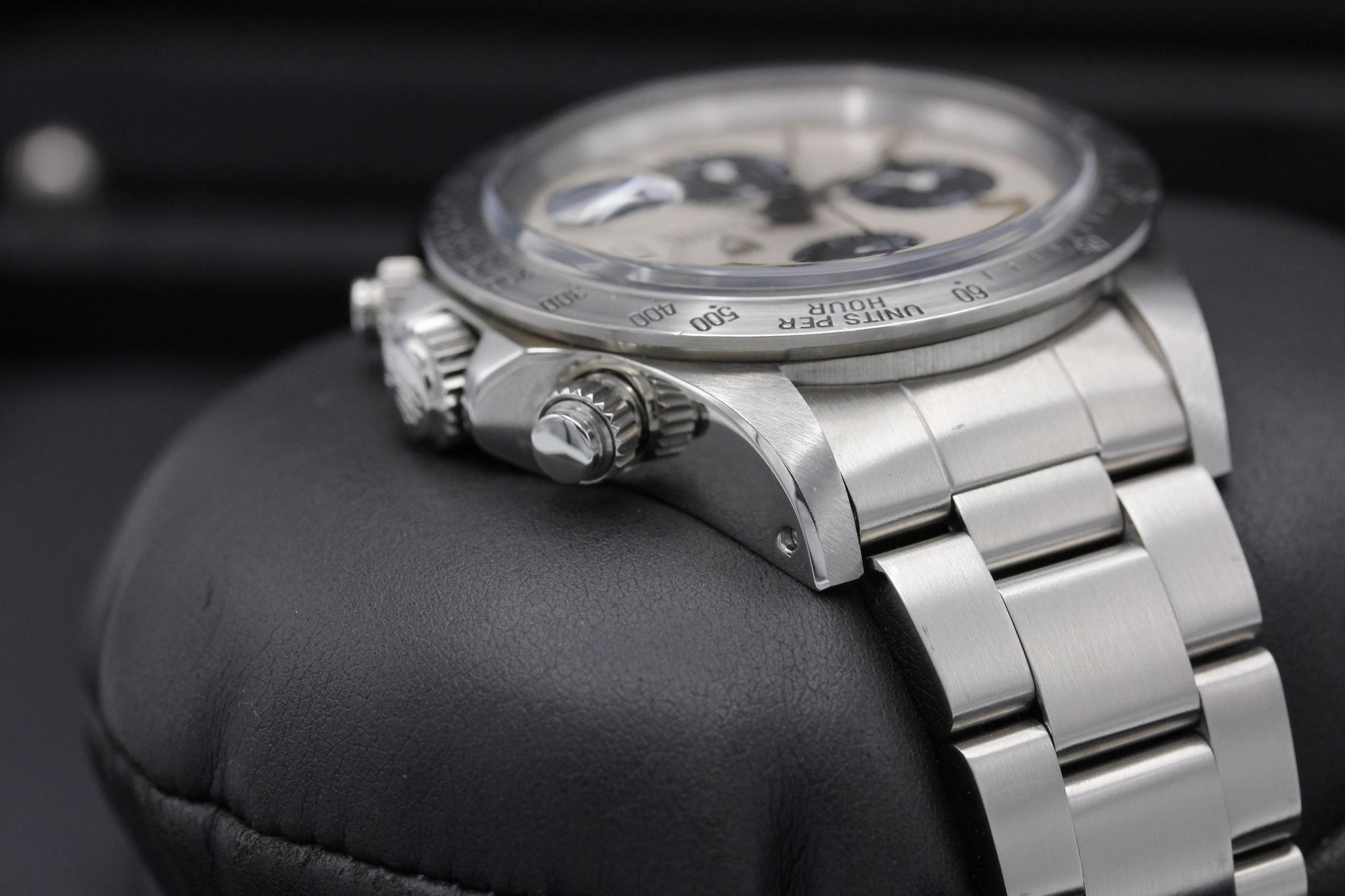 Watch Image 4
