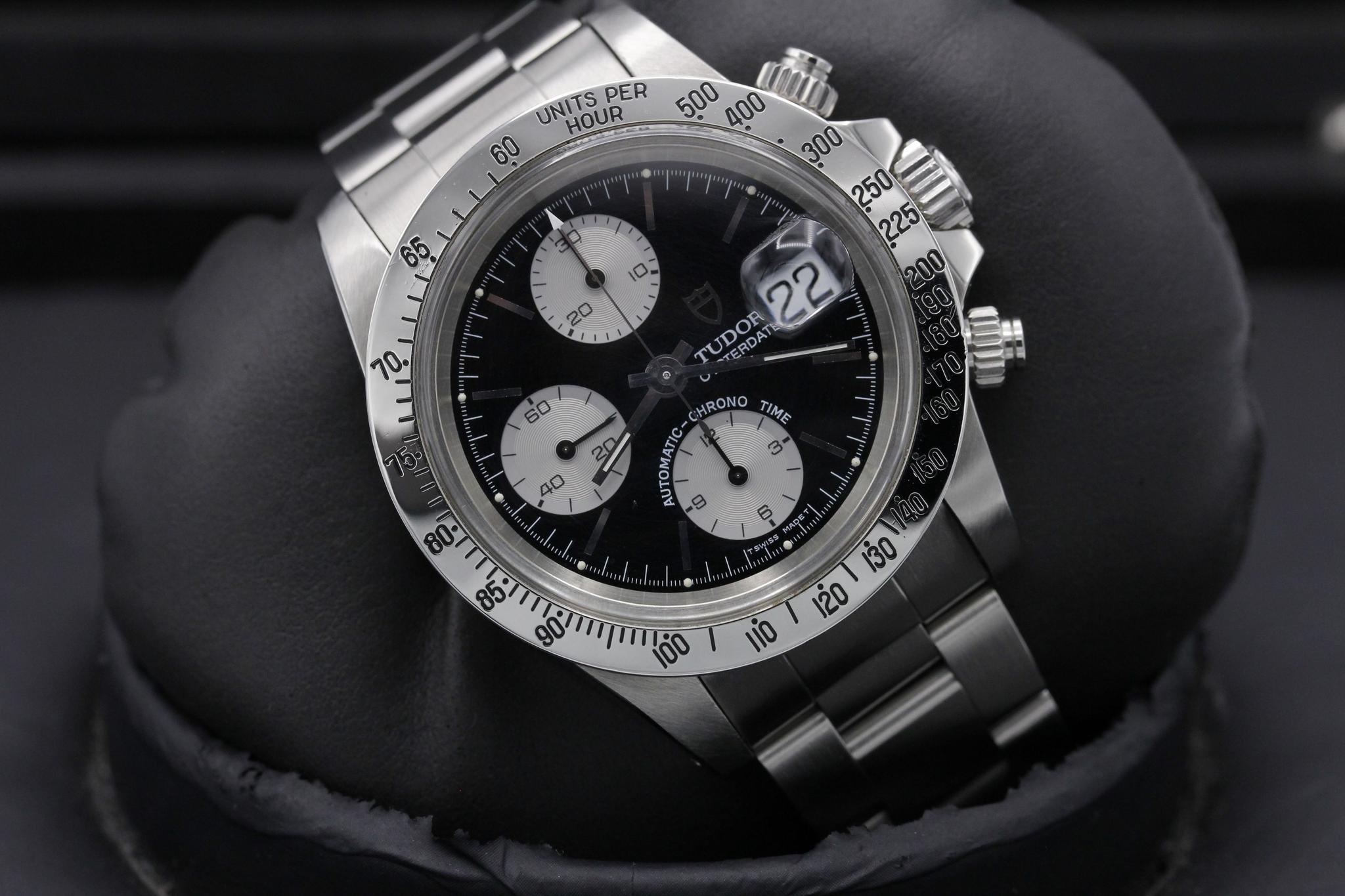 Watch Image 10