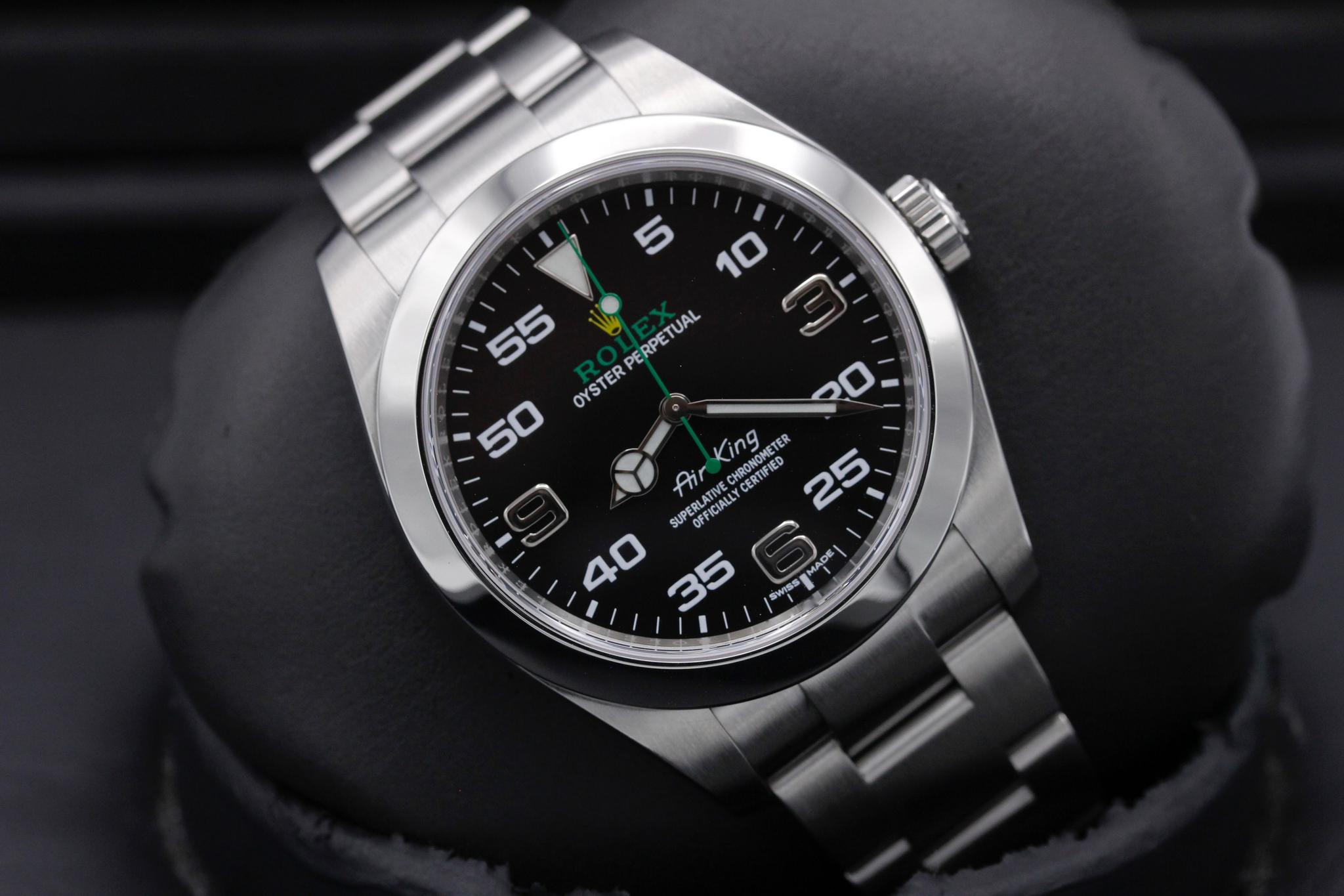 Watch Image 9