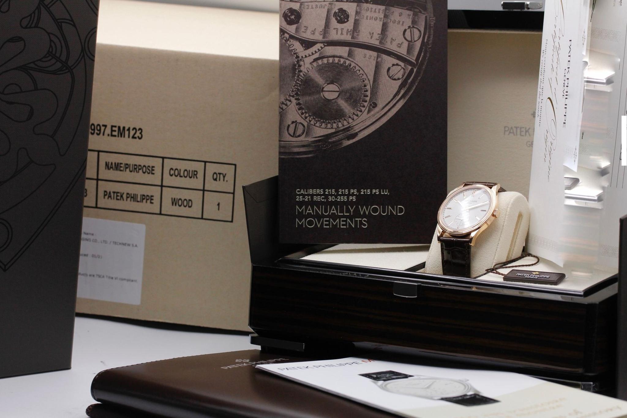 Watch Image 12