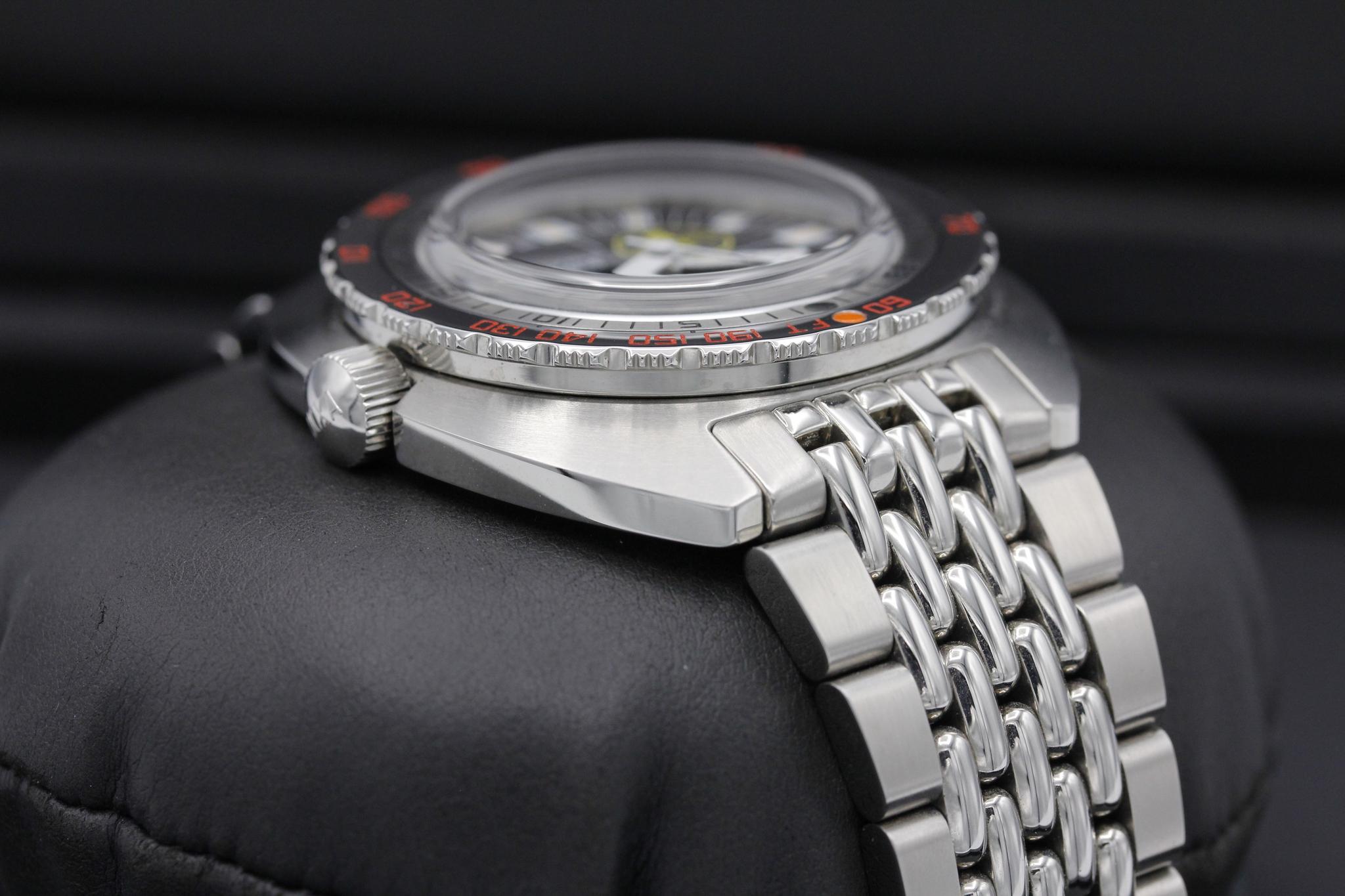 Watch Image 4