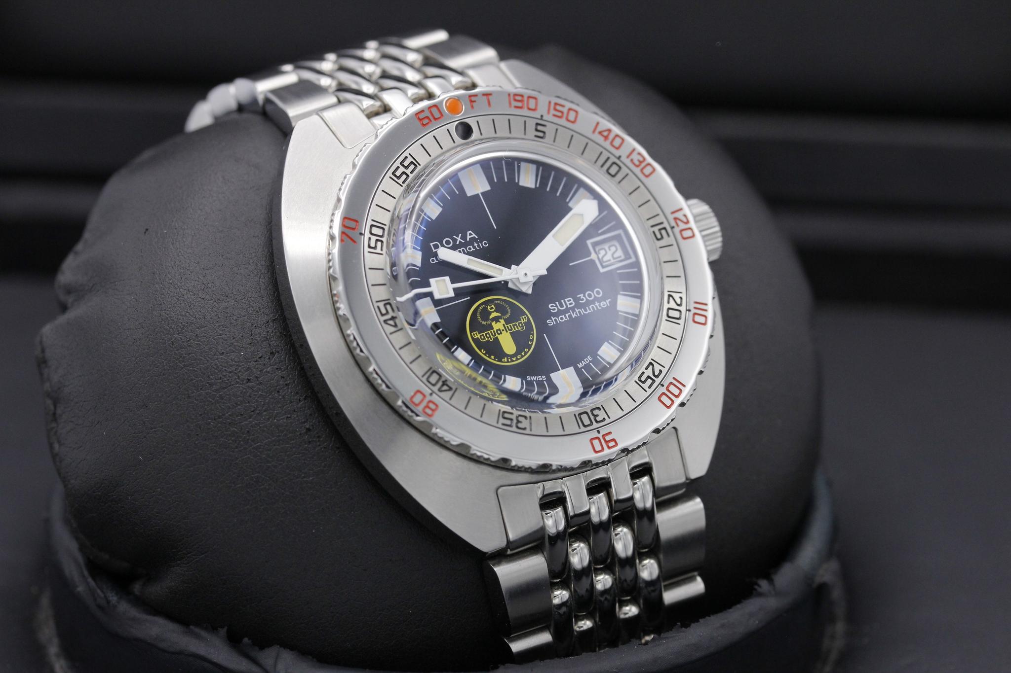 Watch Image 10