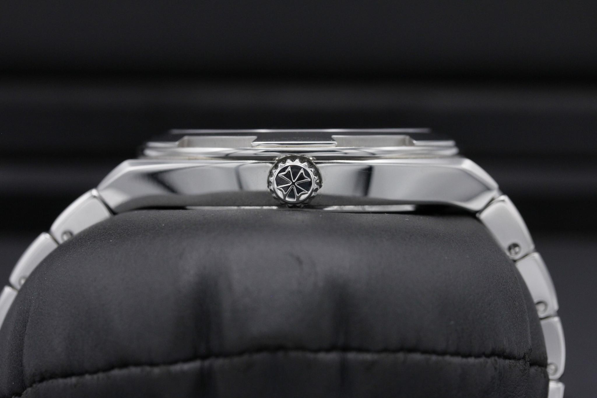 Watch Image 3