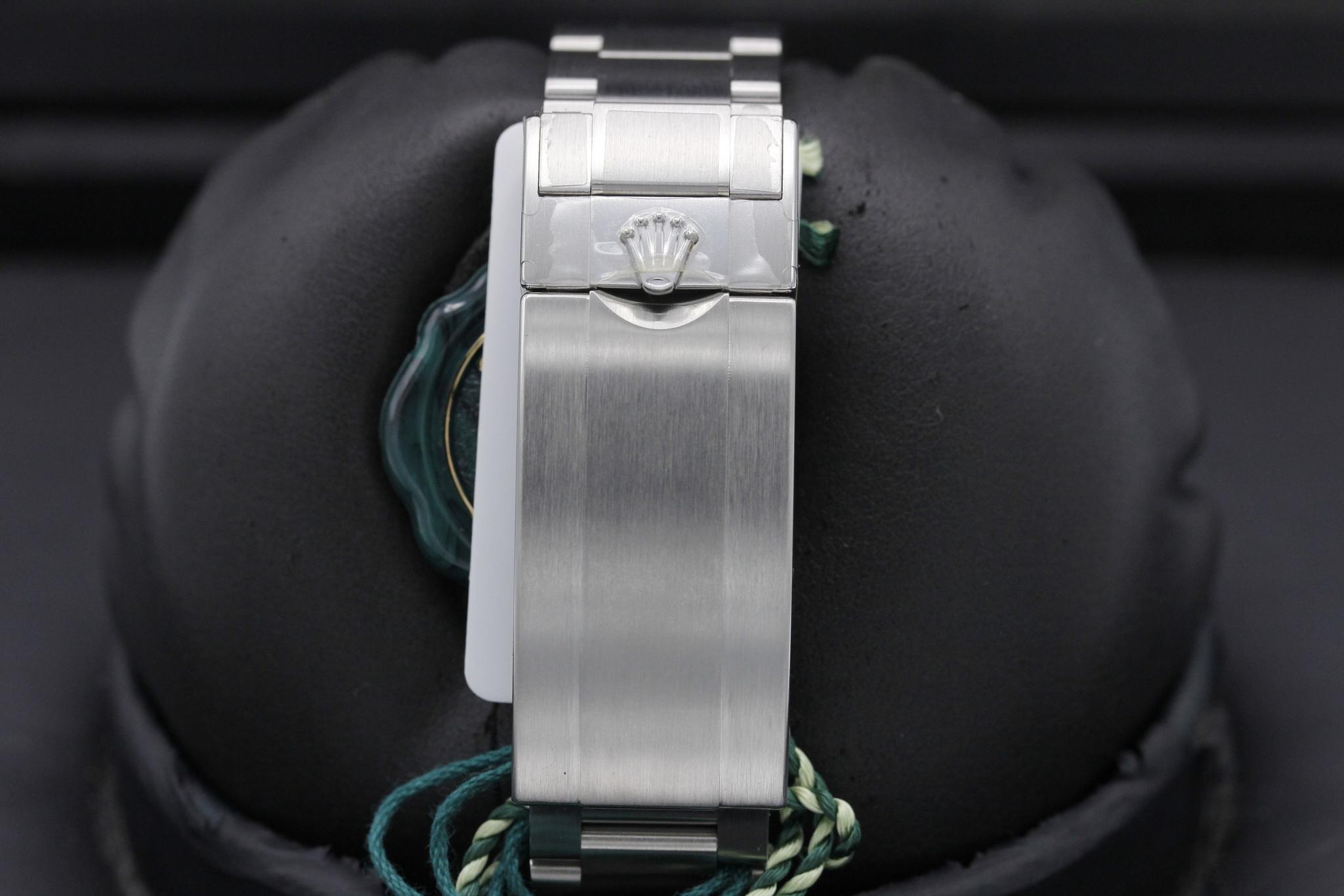 Watch Image 8