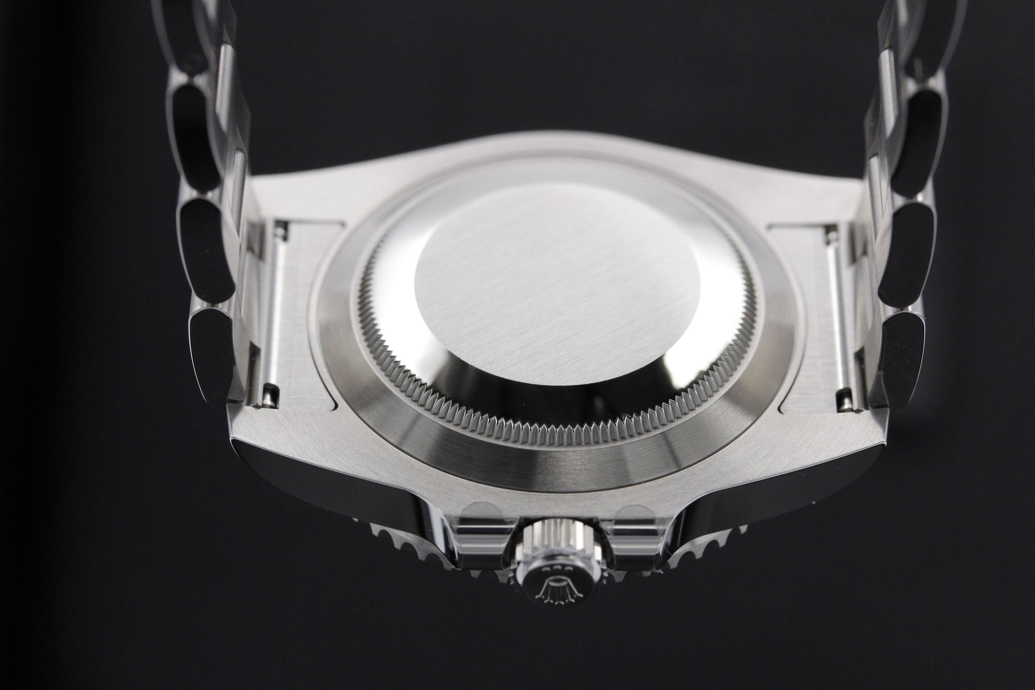 Watch Image 7