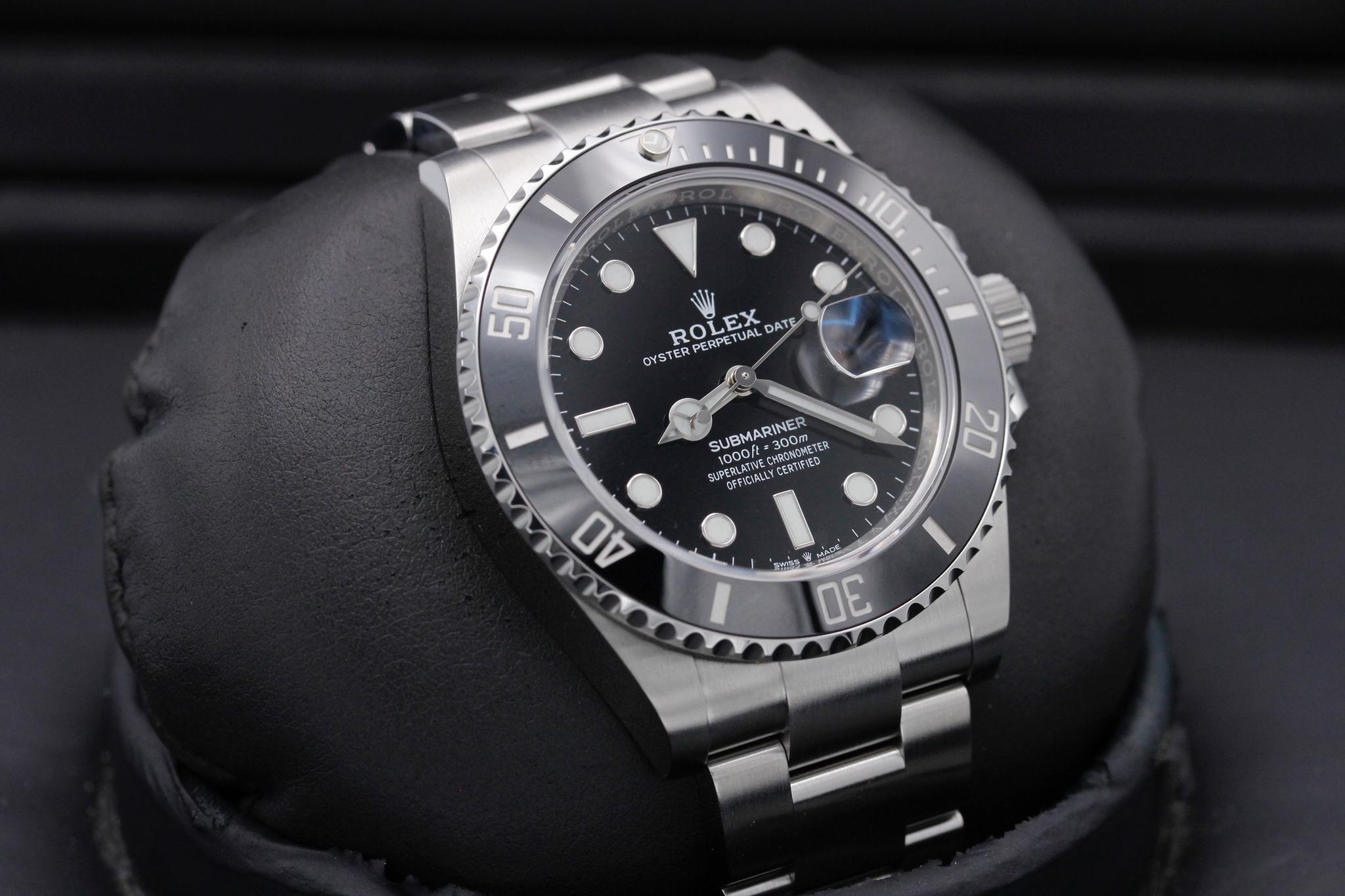 Watch Image 10