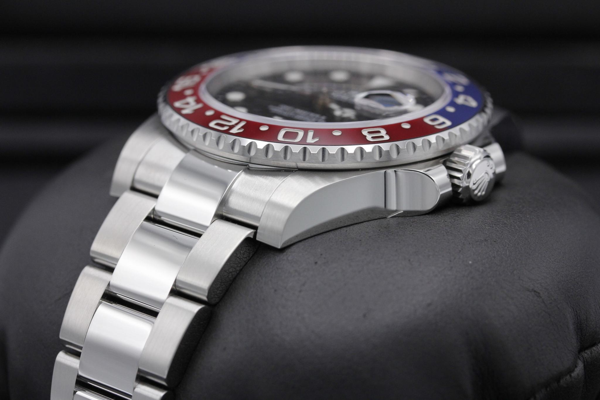 Watch Image 2