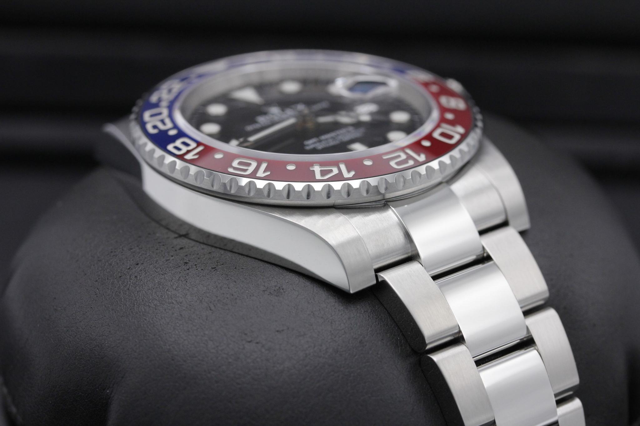 Watch Image 6