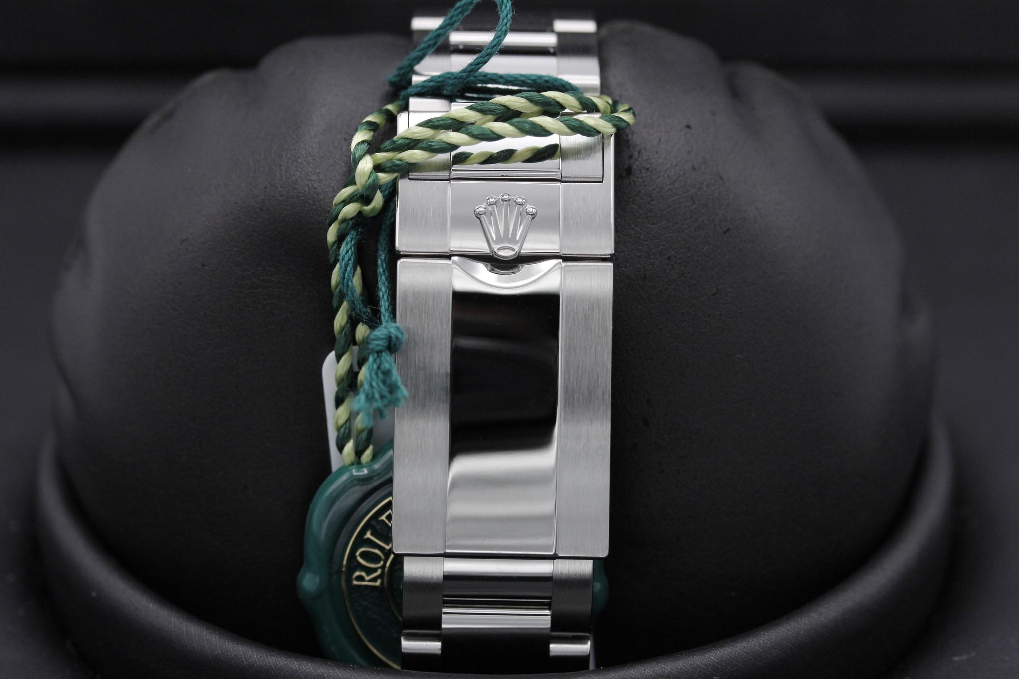 Watch Image 8