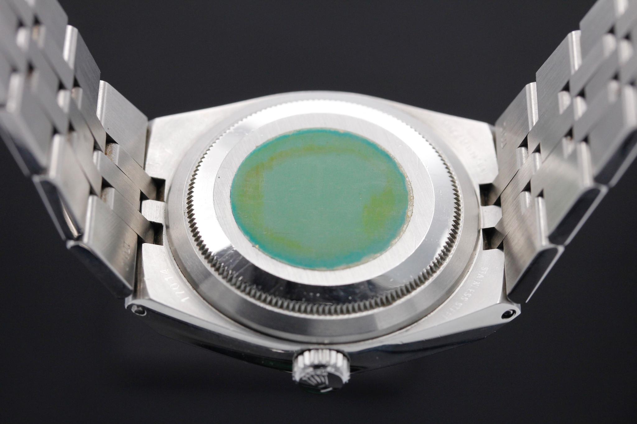 Watch Image 7