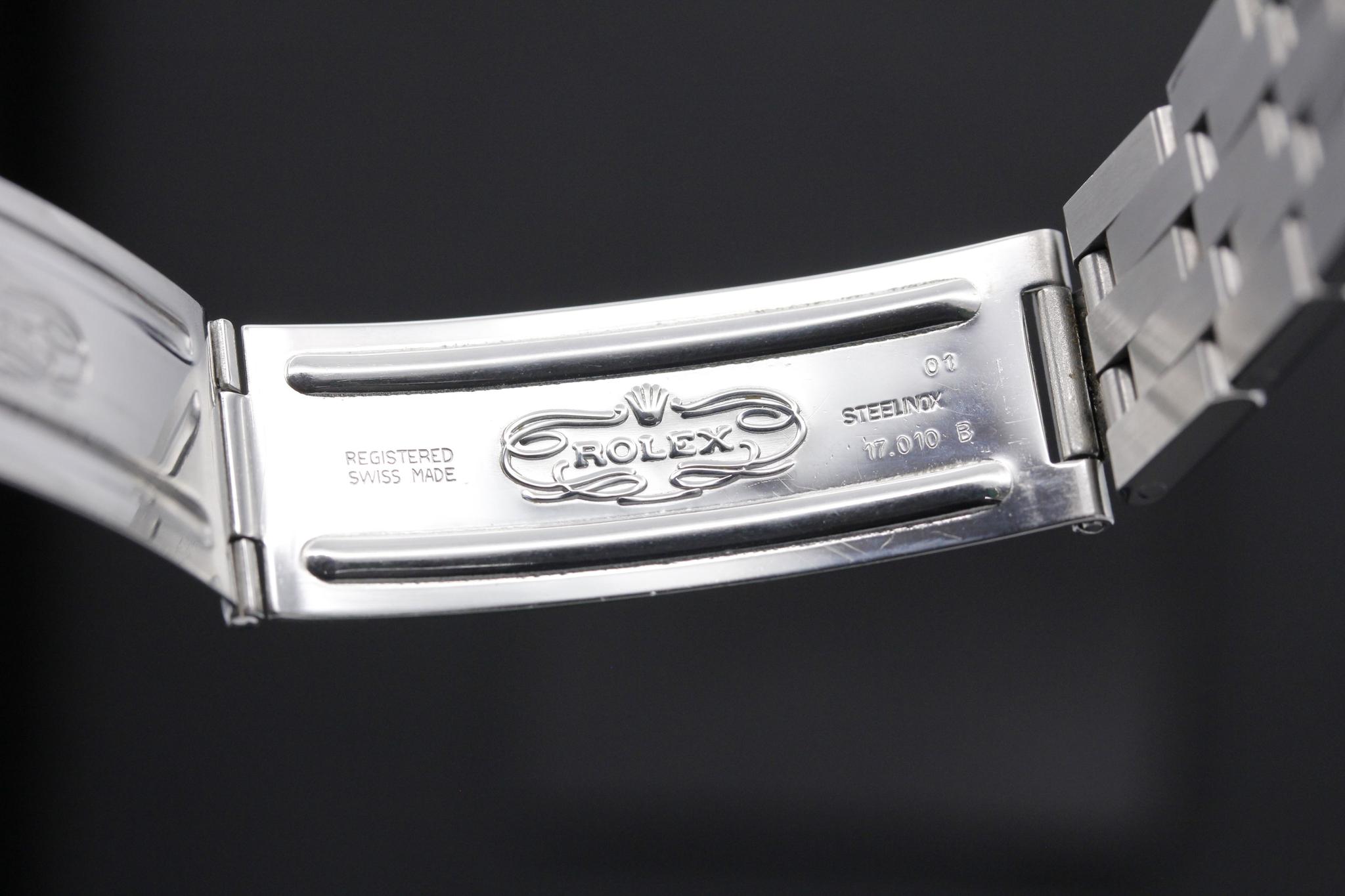 Watch Image 9