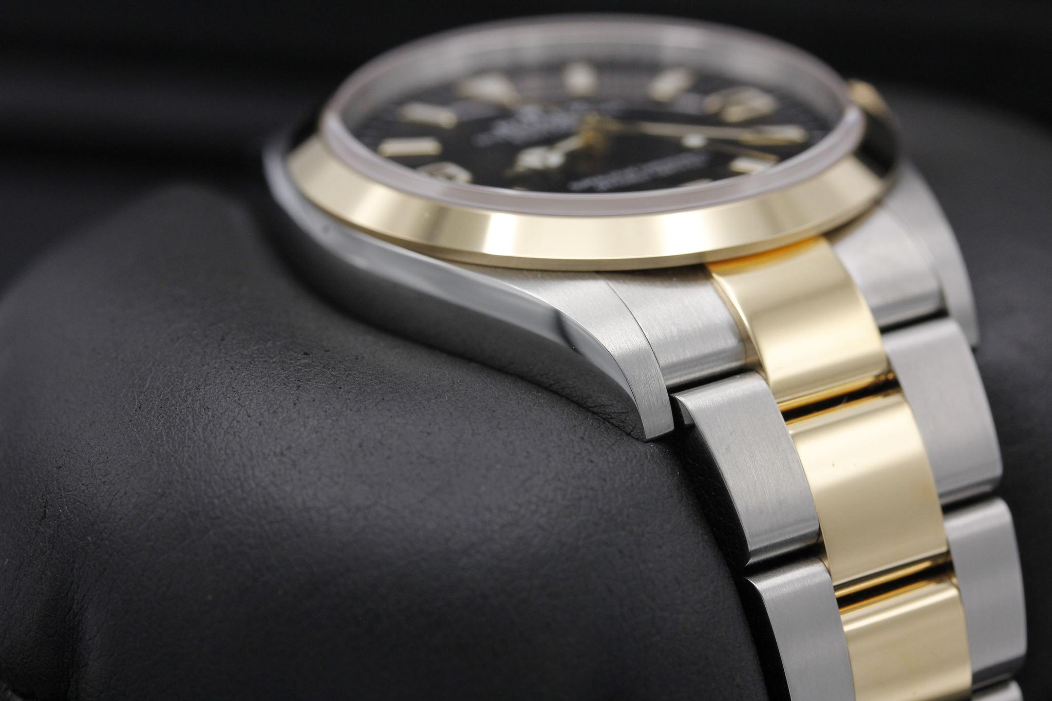 Watch Image 6