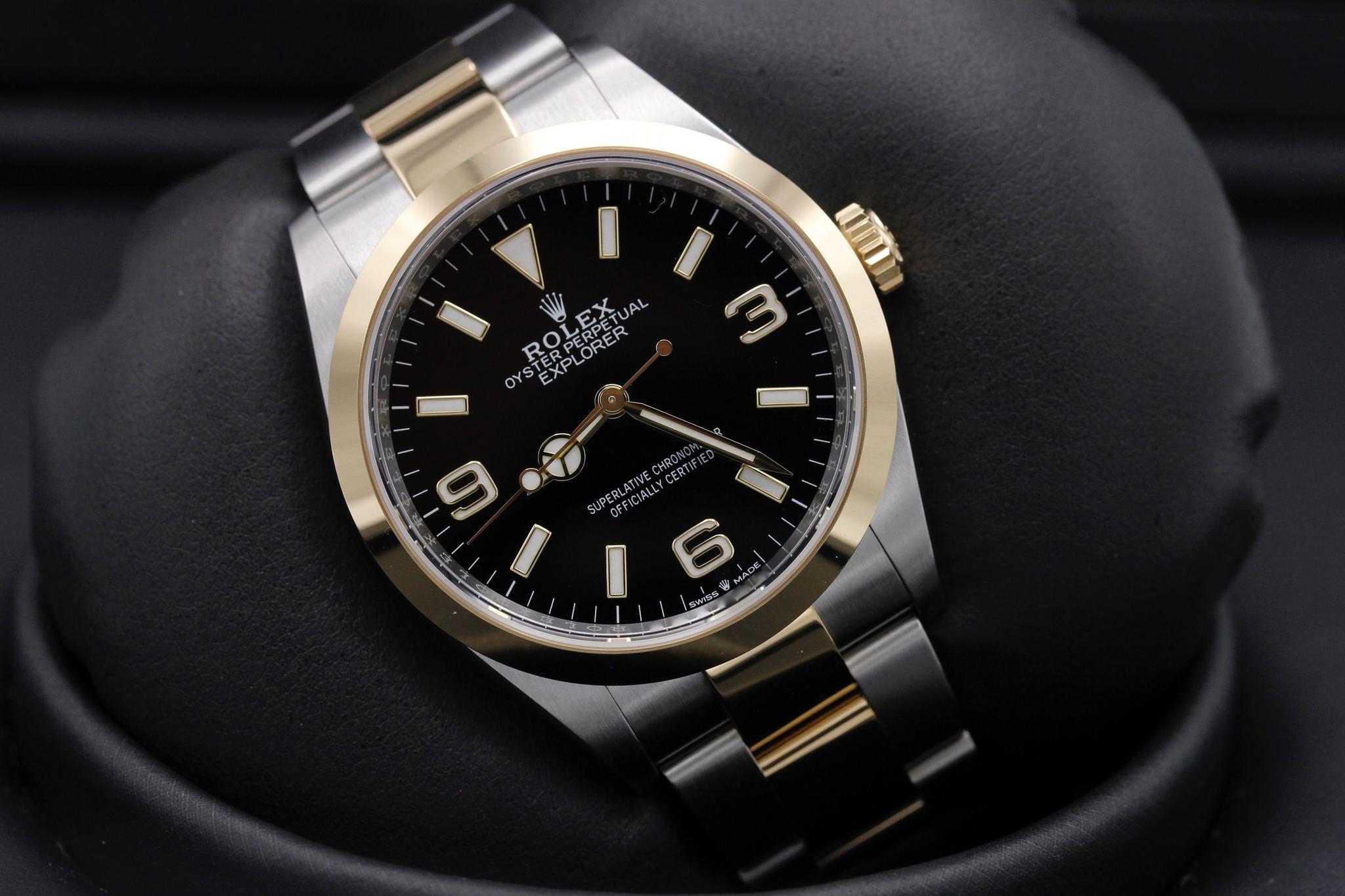 Watch Image 9