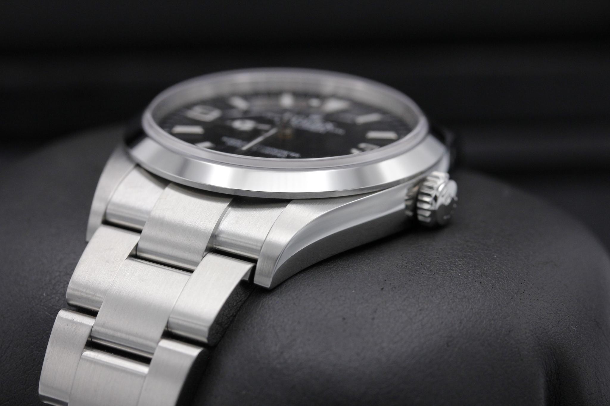Watch Image 2