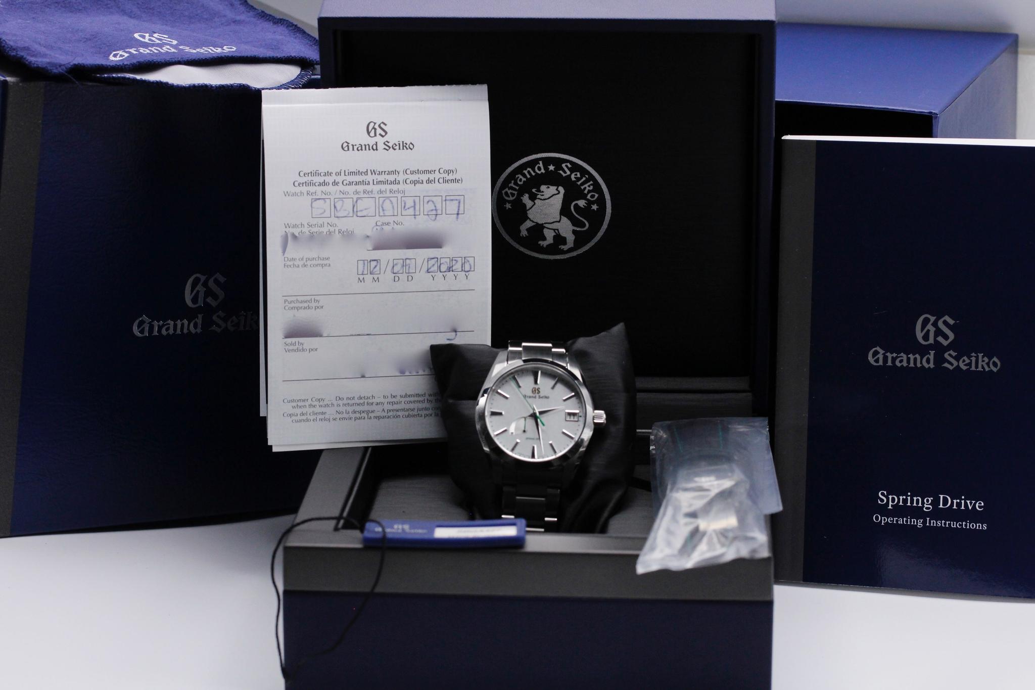Watch Image 11