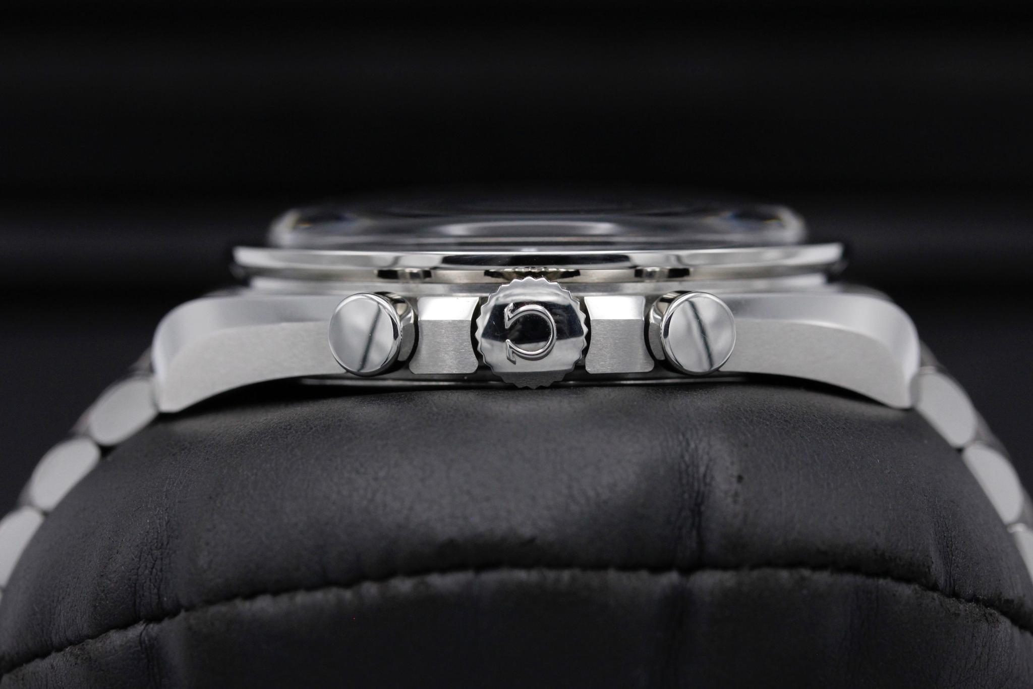 Watch Image 3
