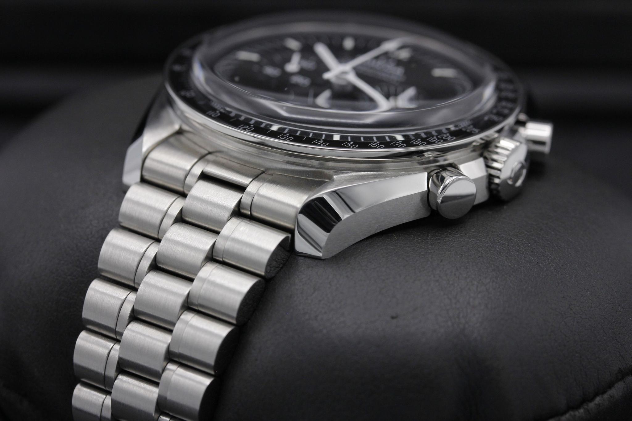 Watch Image 2