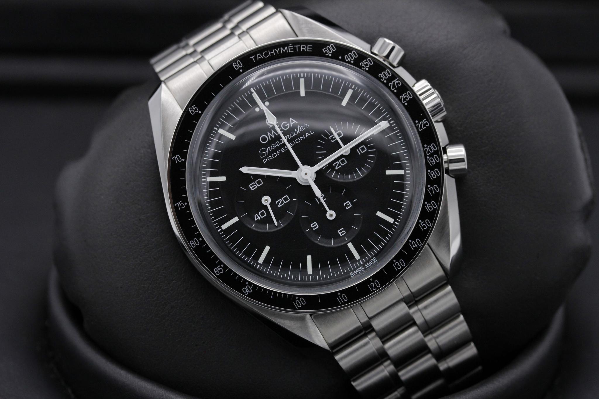 Watch Image 10
