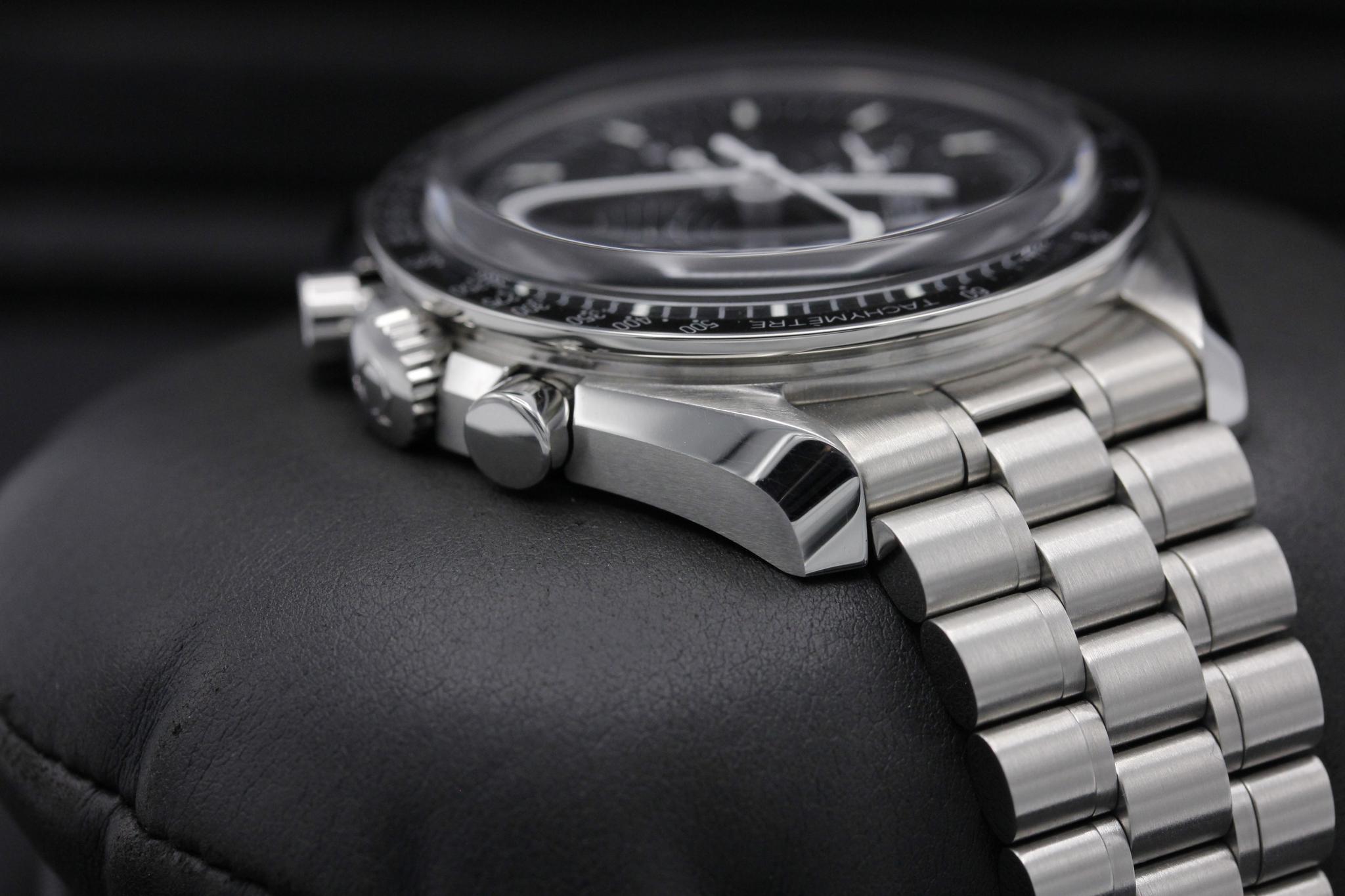 Watch Image 4
